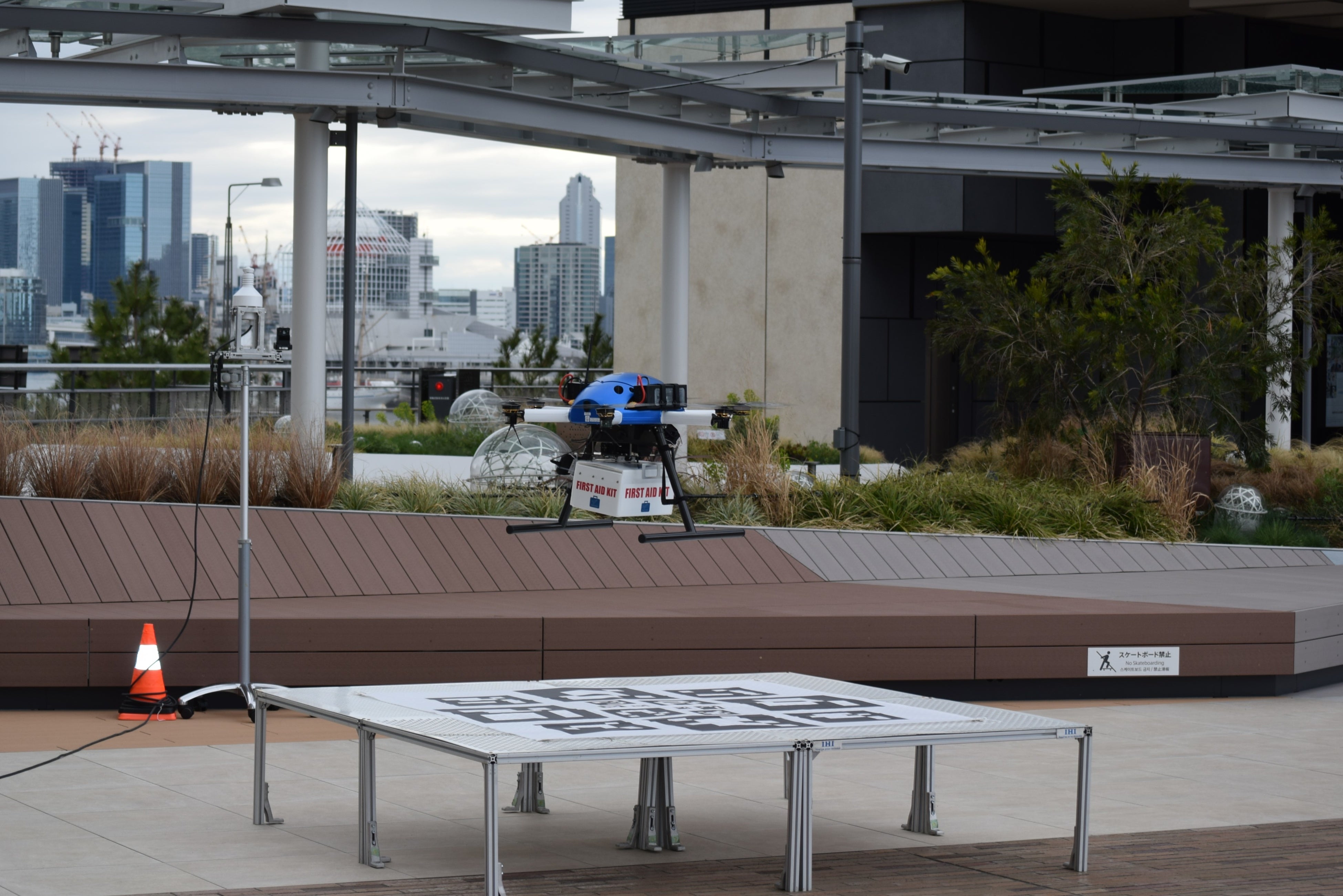 ドローンポートへの自動着陸