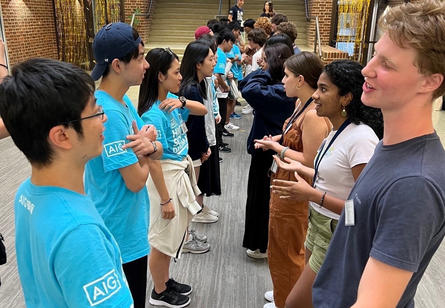 滞在中の様子　米国の学生と自己紹介