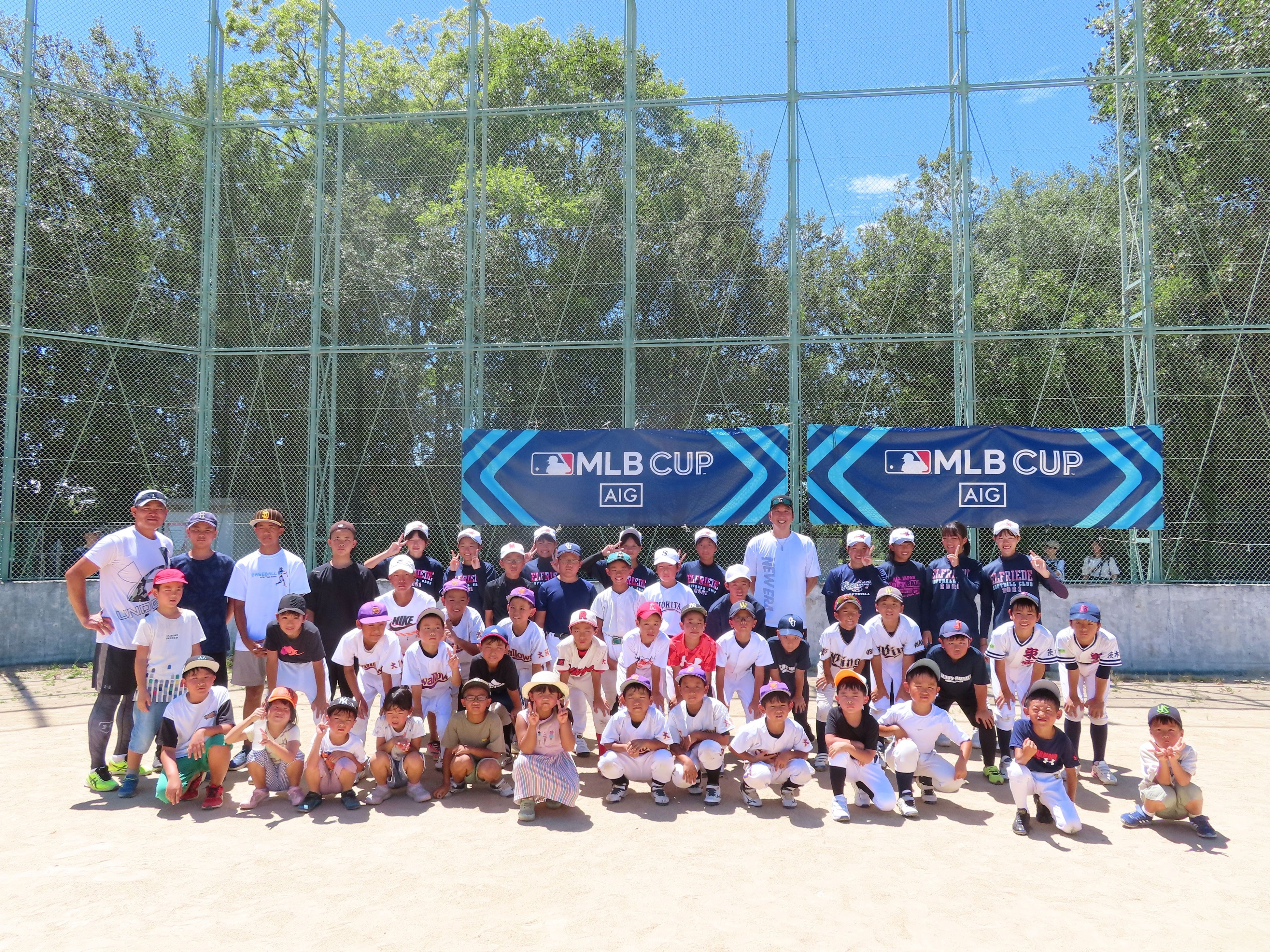 大阪府で開催された野球教室（第2部）の集合写真