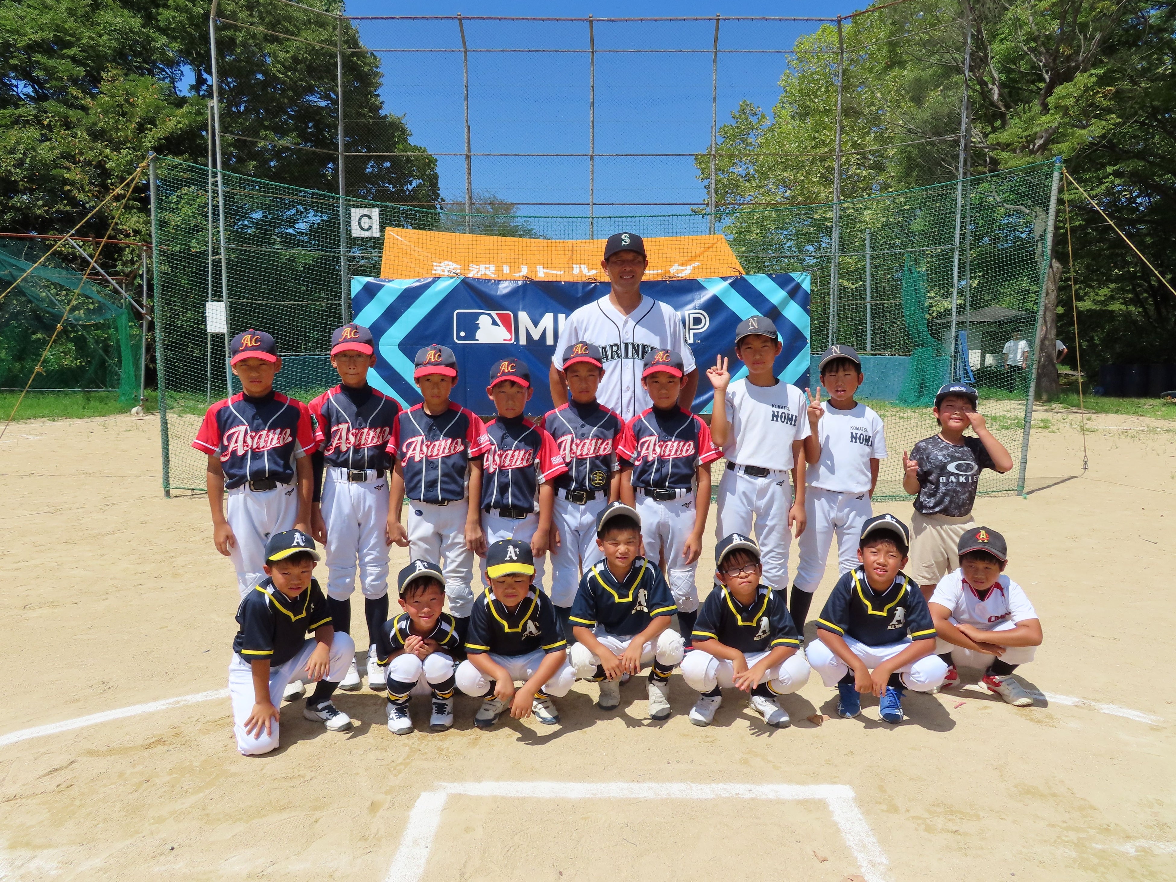 石川県で開催された野球教室（第2部）の集合写真