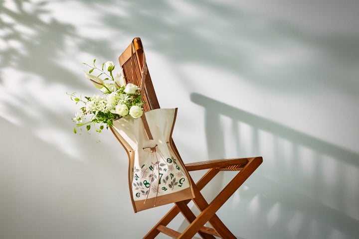 フランク・ミュラーの新作「ロングアイランド マザー オブ パール ダイヤモンド」が50本限定で登場!植物の営みを表現したボタニカルモデル フランク・ミュラーの新作「ロングアイランド マザー オブ パール ダイヤモンド」が50本限定で登場!植物の営みを表現したボタニカルモデル