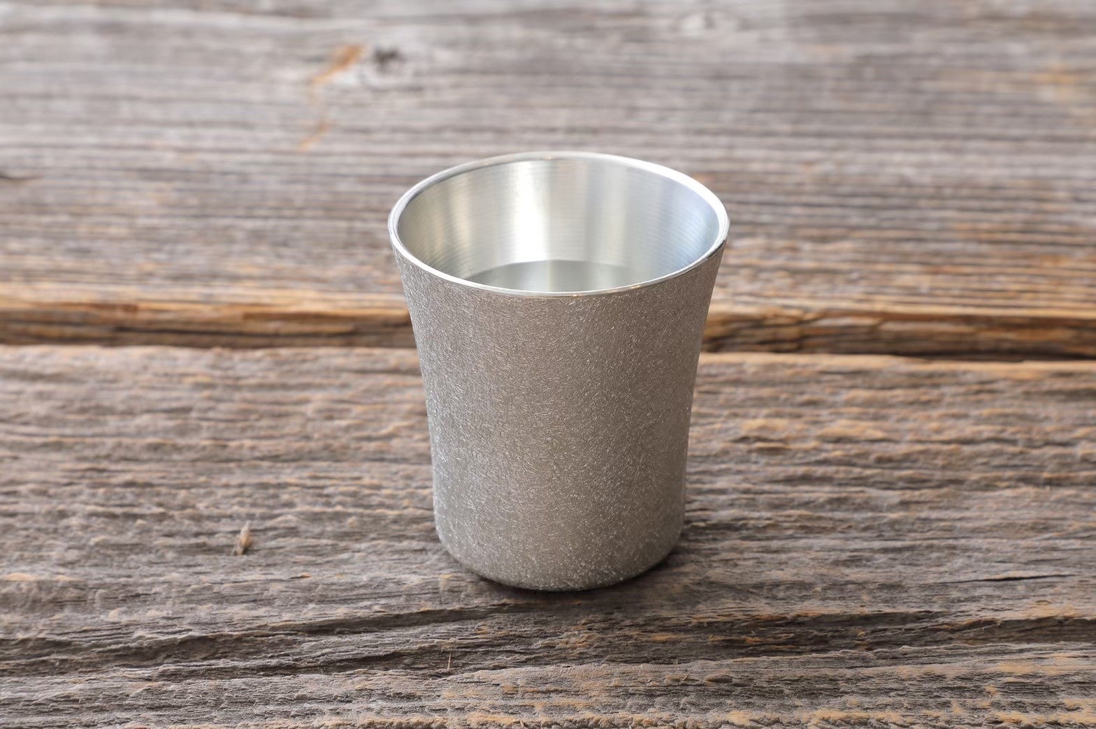 兵庫県から錫のファクトリーブランド「NAKAGO」