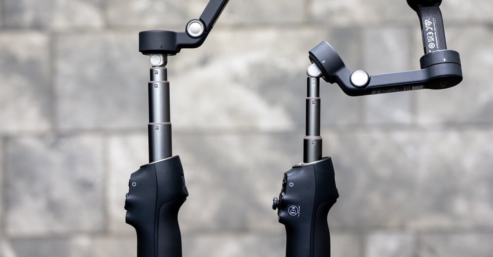 システムファイブ、360度パン軸回転可能な万能スマホジンバル「Osmo