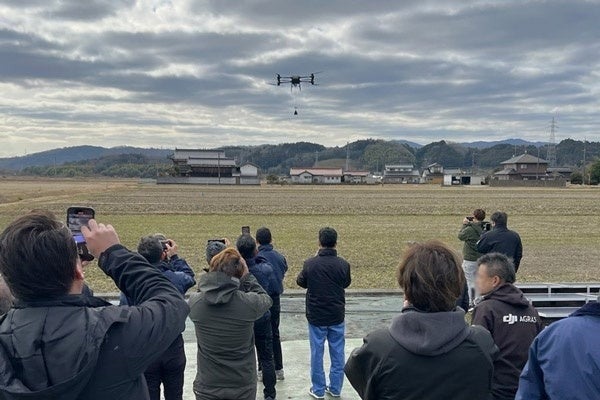 機体デモ飛行イメージ