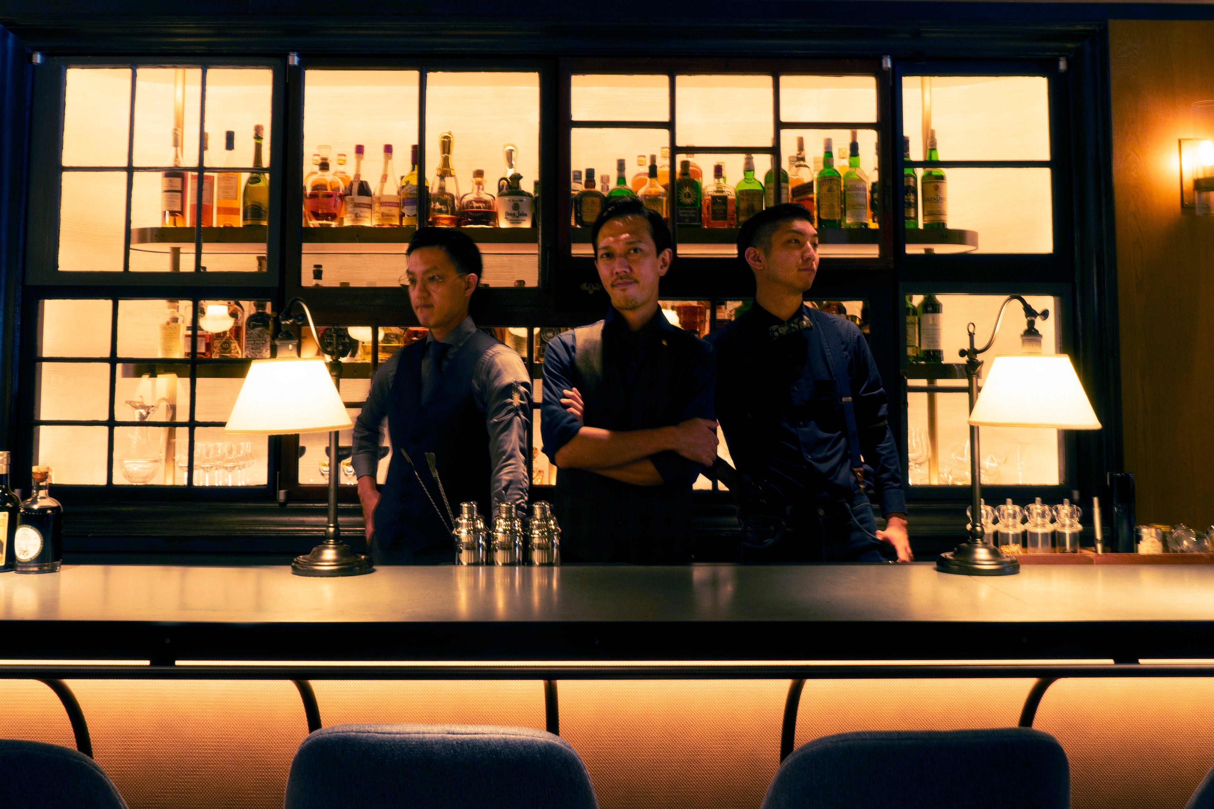 バーテンダー）フランクに話せるバーテンダー達がお出迎え