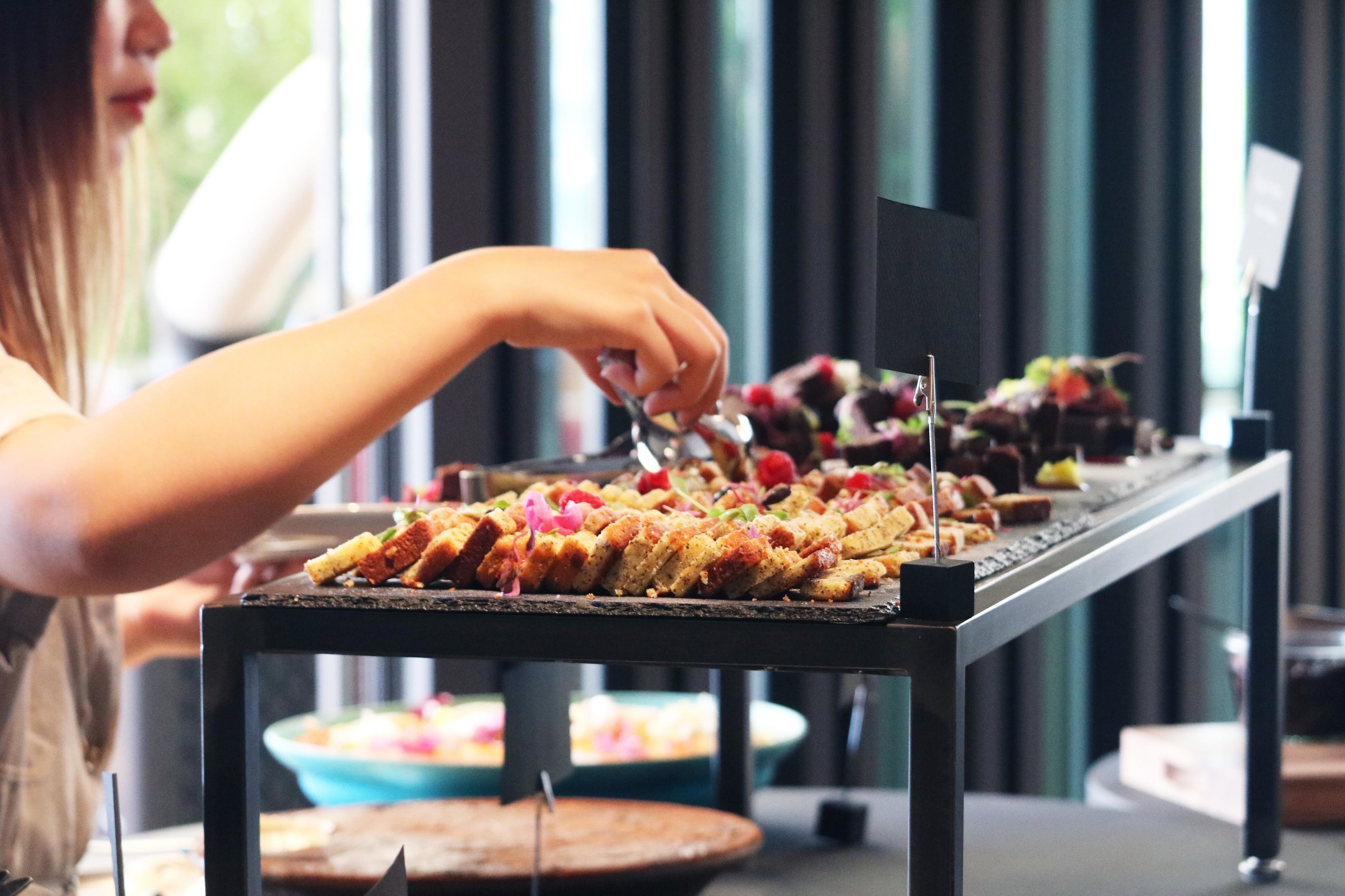 スイーツもお好きなだけ