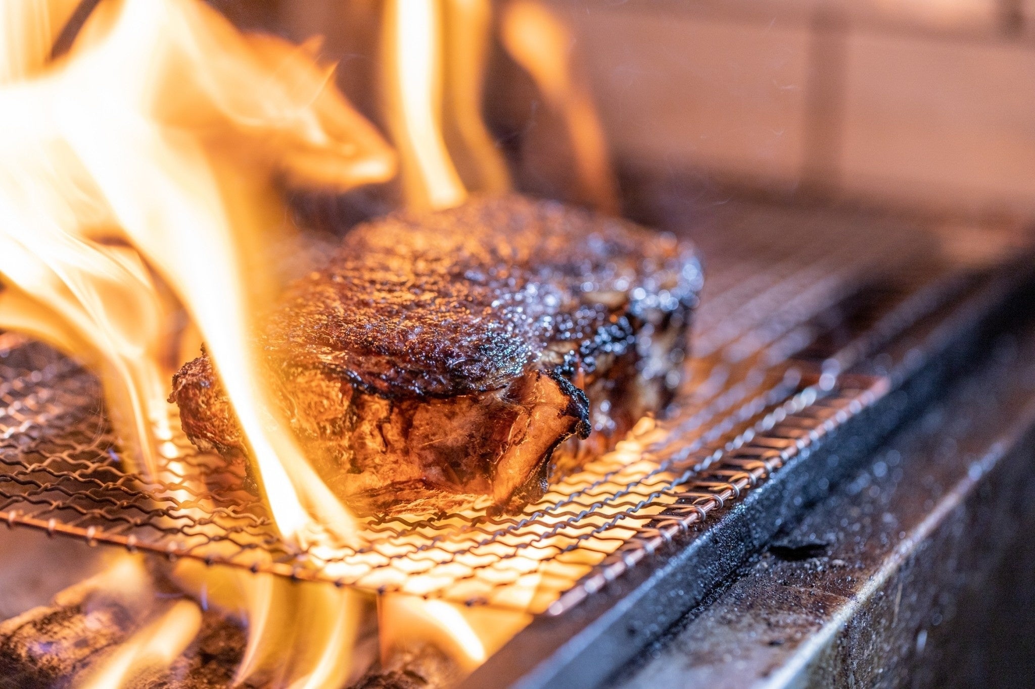 薪で焼き上げます