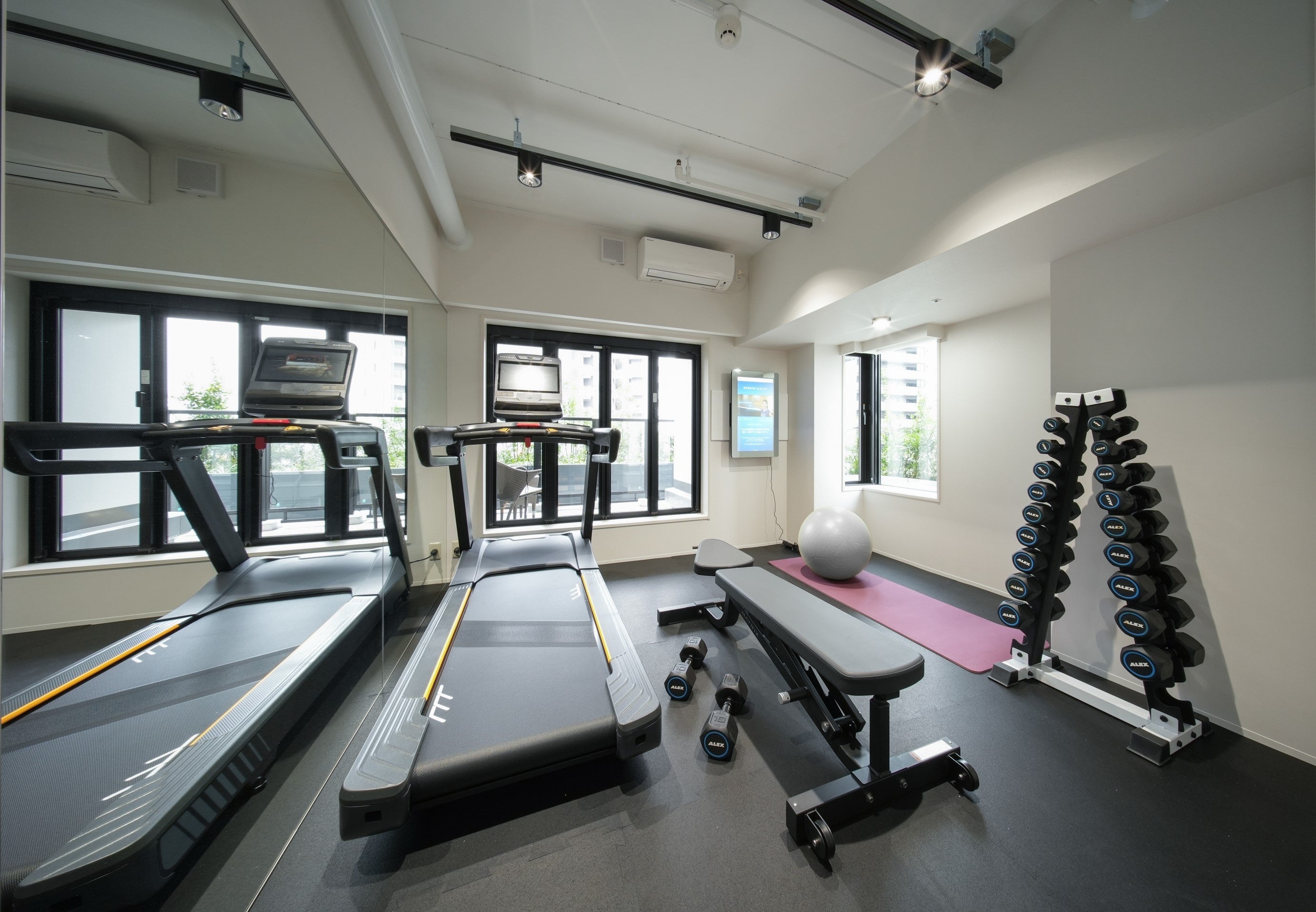 フィットネスルーム