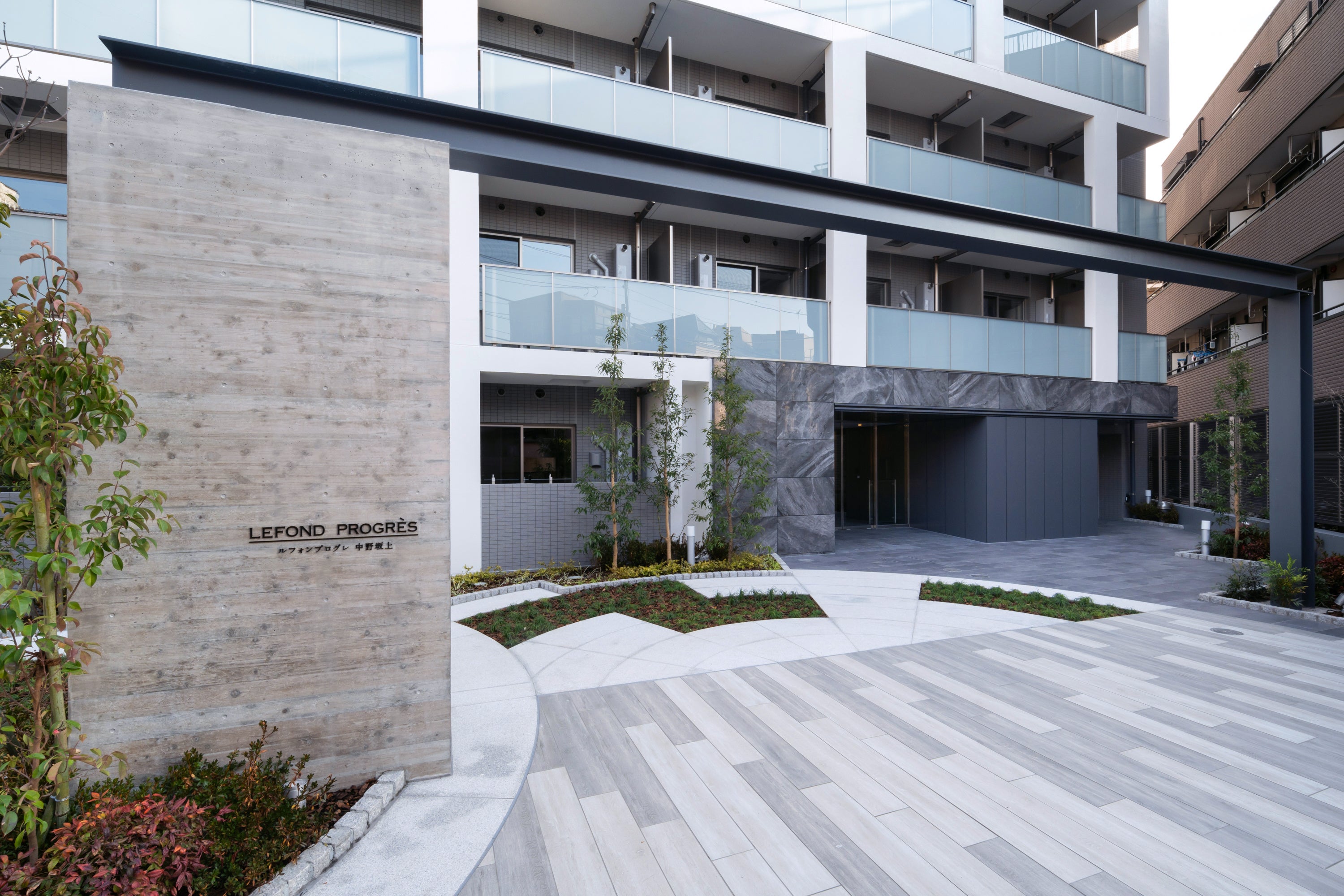 エントランスアプローチ