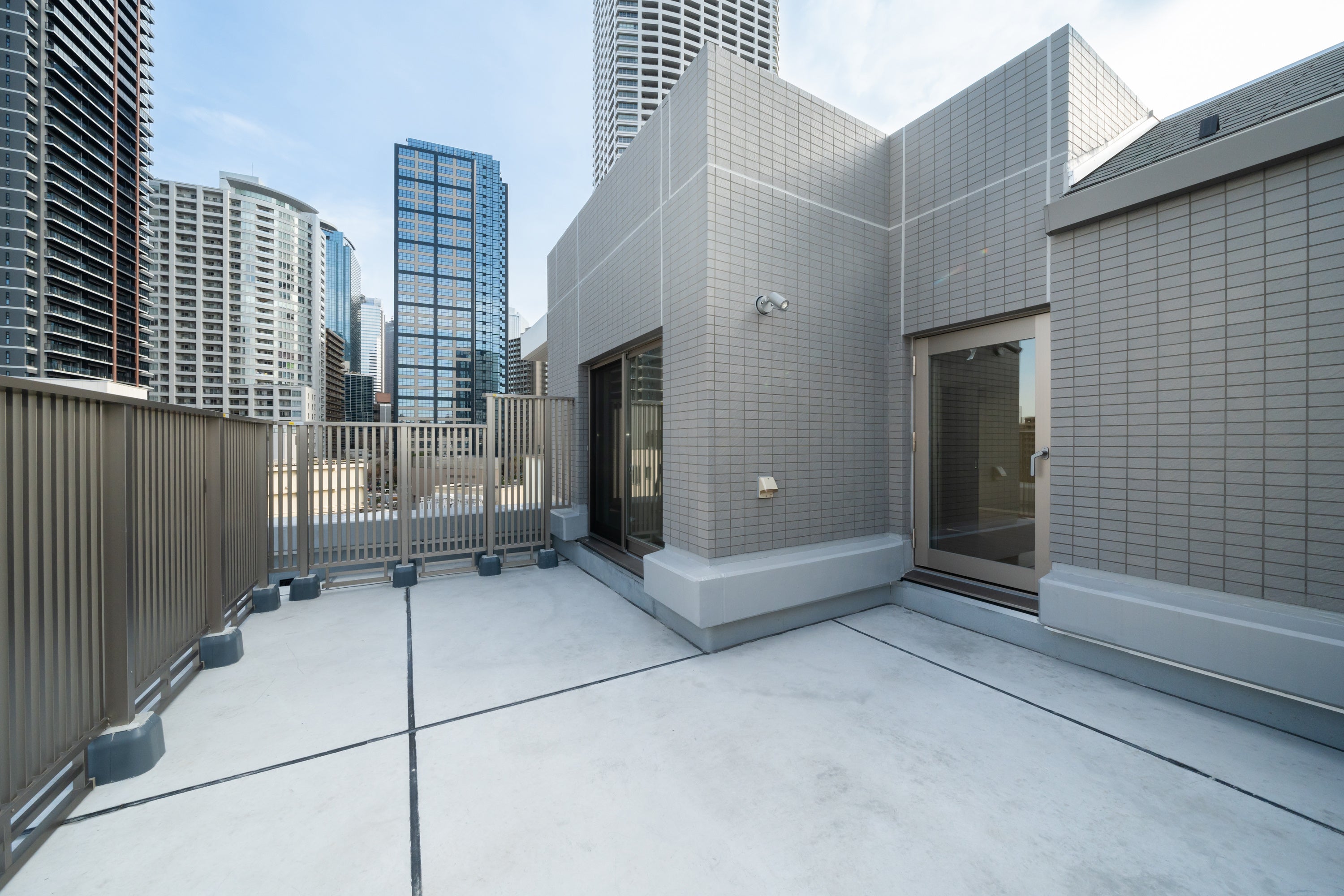 ルーフバルコニー