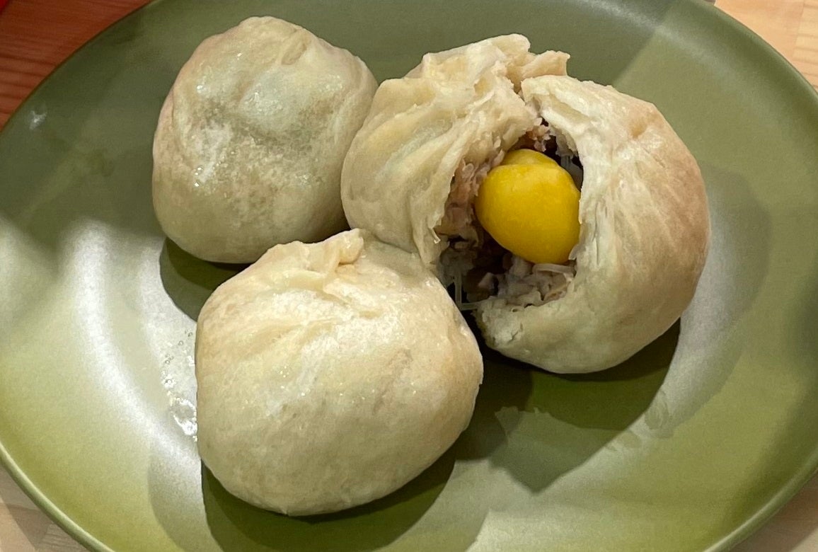 2021 年度は栗入り豚まんを作りました