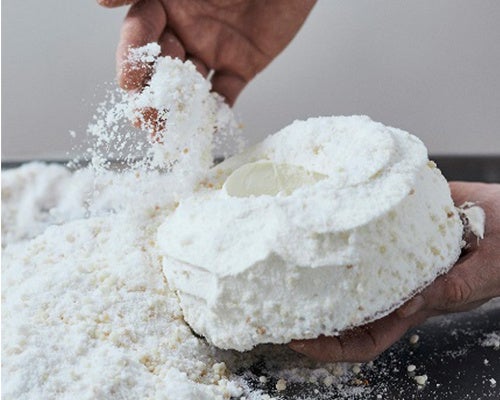 「ユーハイム」が9月1日より、創業当時から愛され続けるロングセラー銘菓「フランクフルタークランツ」をリニューアルする。商品名は「ユーハイムクランツ」に変更し、全国デビューに先がけ、9月1日より大丸梅田店をはじめとする西日本で先行販売をスタートする。