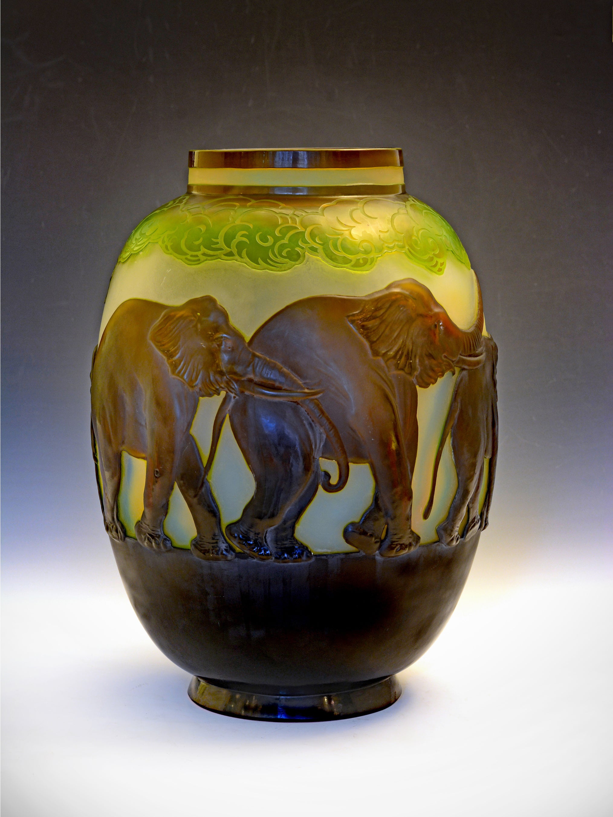 ハヤブサ　鷹　ドーム　フランス　クリスタル　水晶　エミールガレ　フランス製ガラス ハヤブサ 鷹 ドーム フランス クリスタル 水晶 エミールガレ