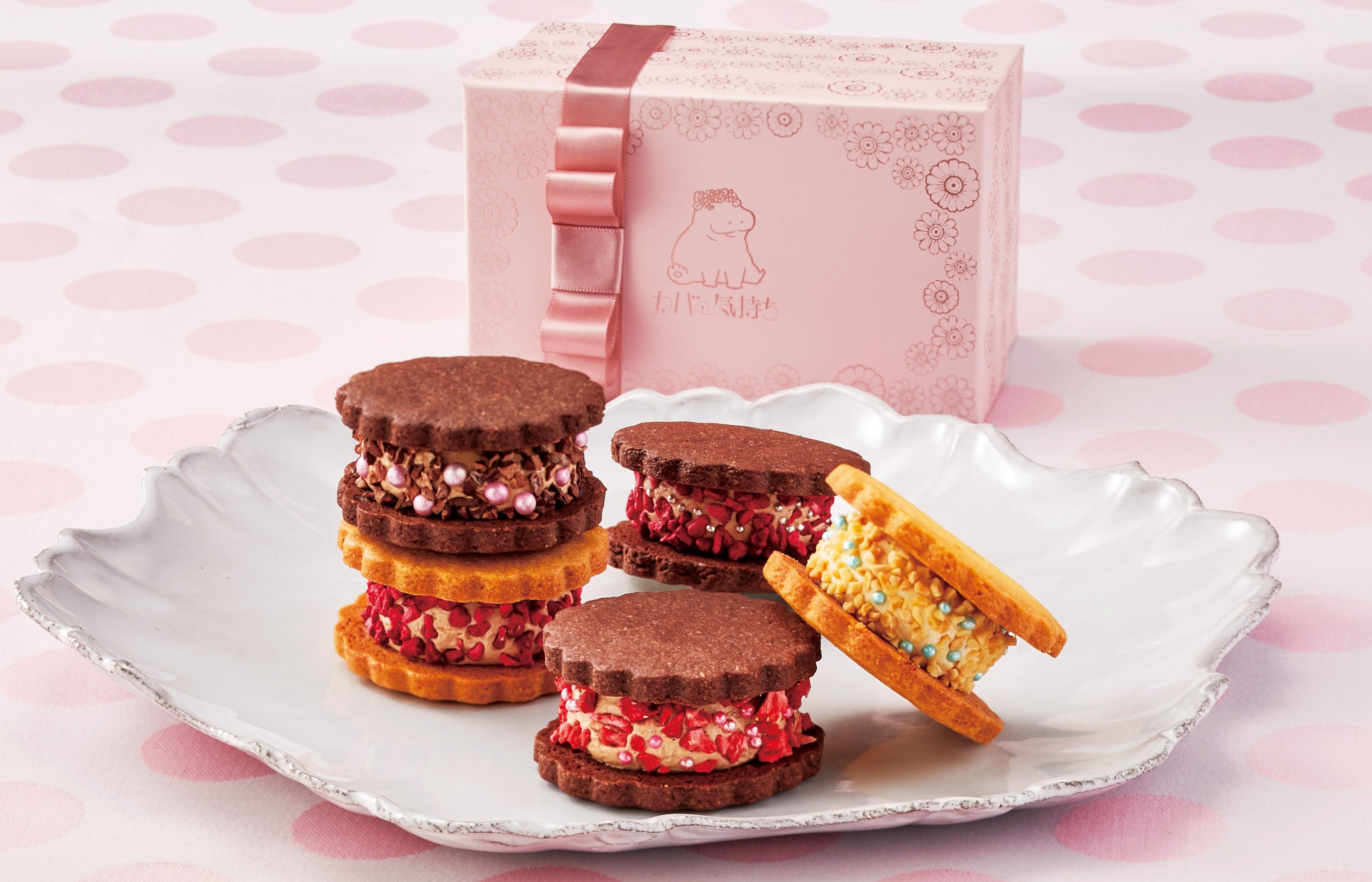 ジュエル チョコレート (4個入り) 税込2,160円 　(7個入り) 税込3,780円