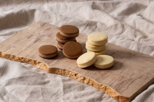 ▲りんごチョコクッキー（5個入） 、りんごホワイトチョコクッキー（5個入）各税込980円