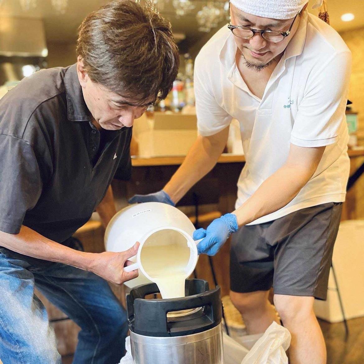 ホエイ引取の様子