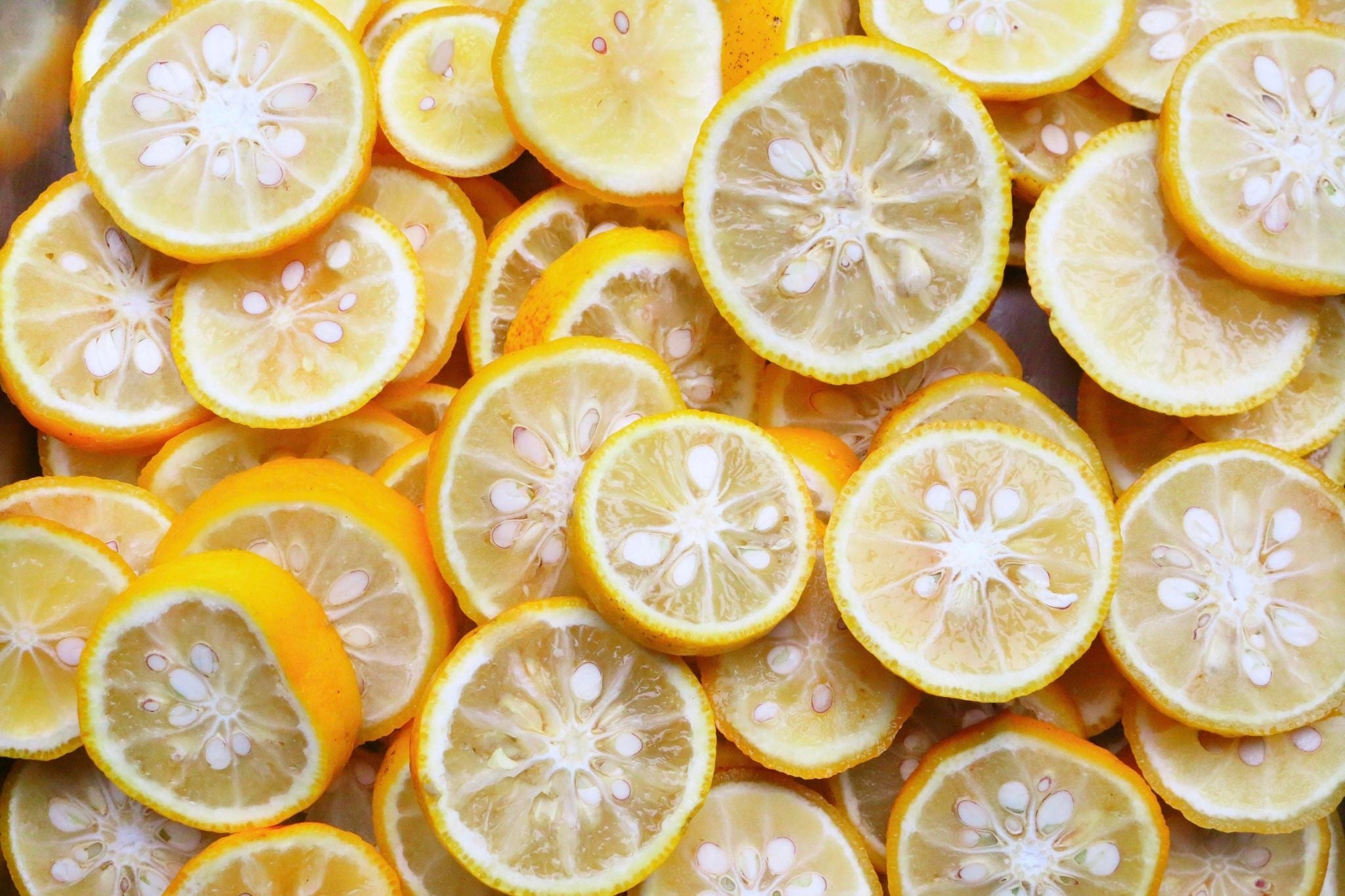 皮も果実も柚子を丸ごと使用