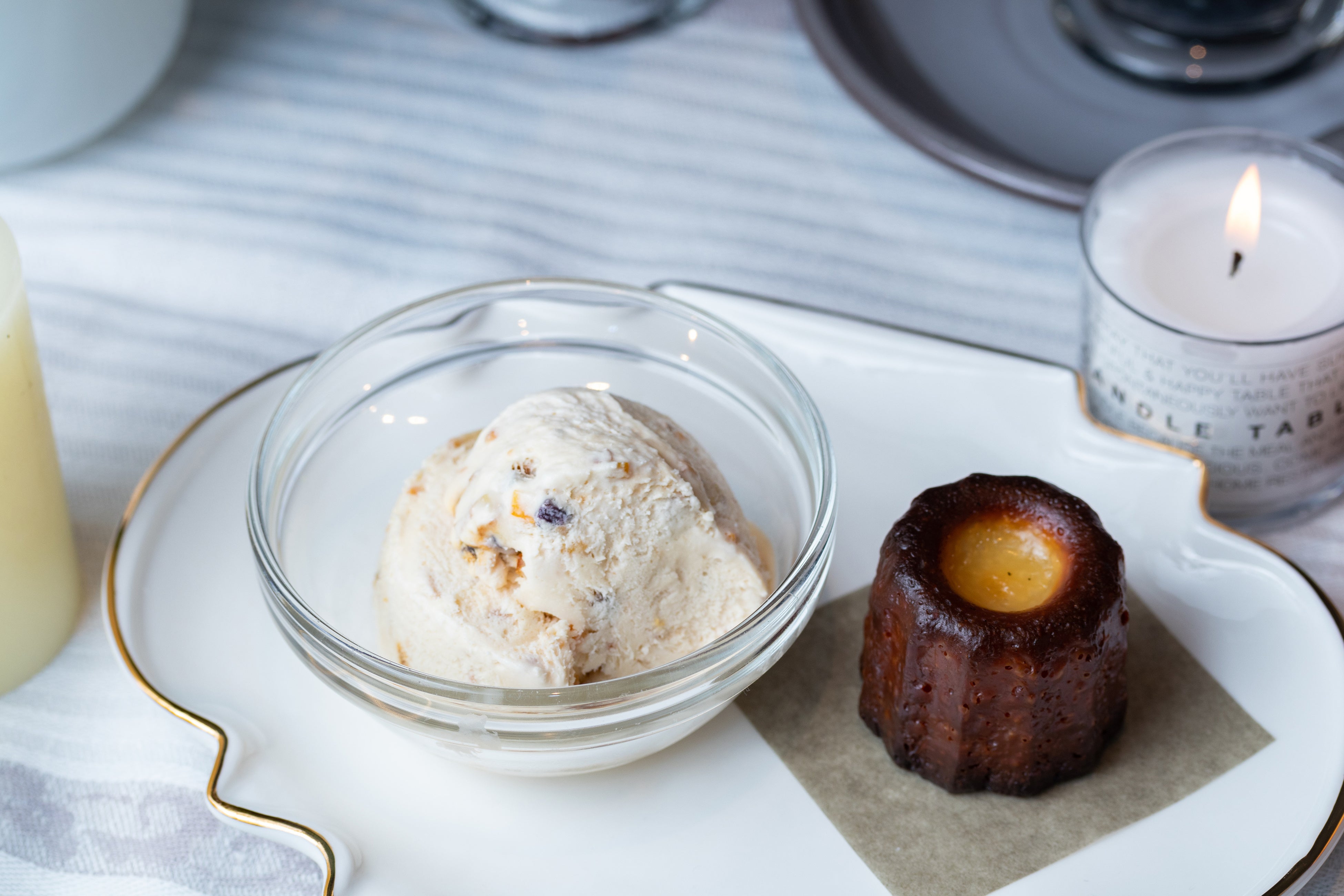 ネッカ卵のヌガーグラッセとカヌレ