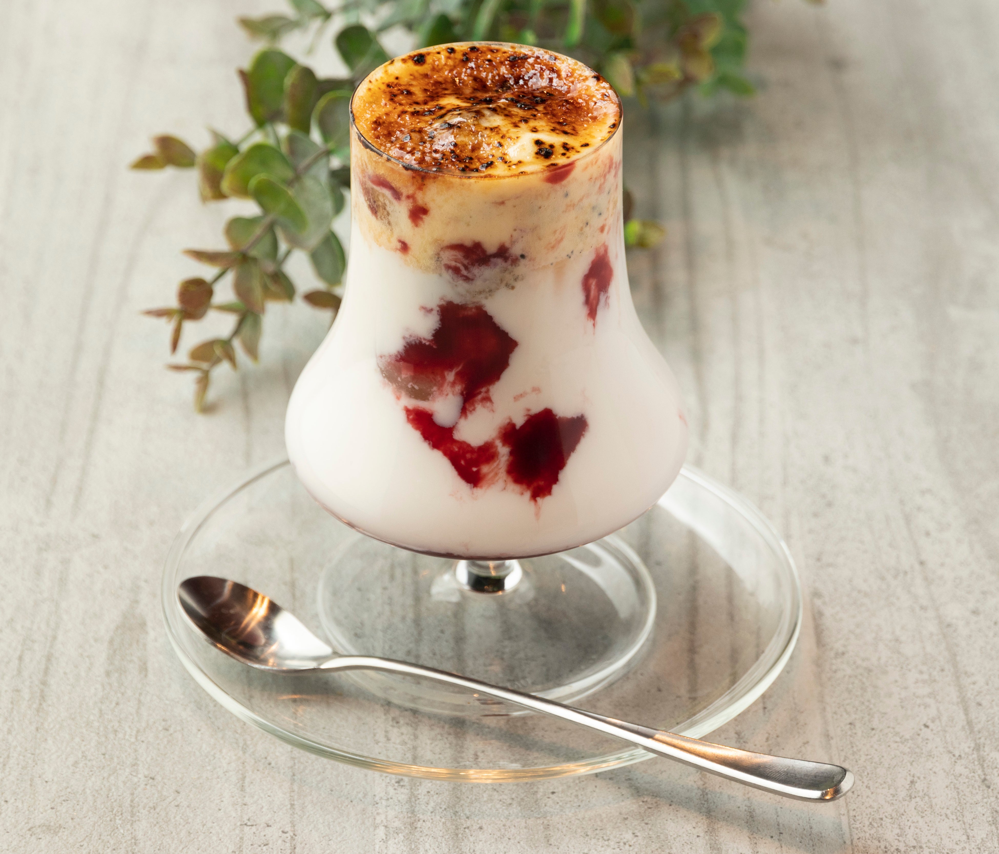 ブリュレいちごmilk 900円