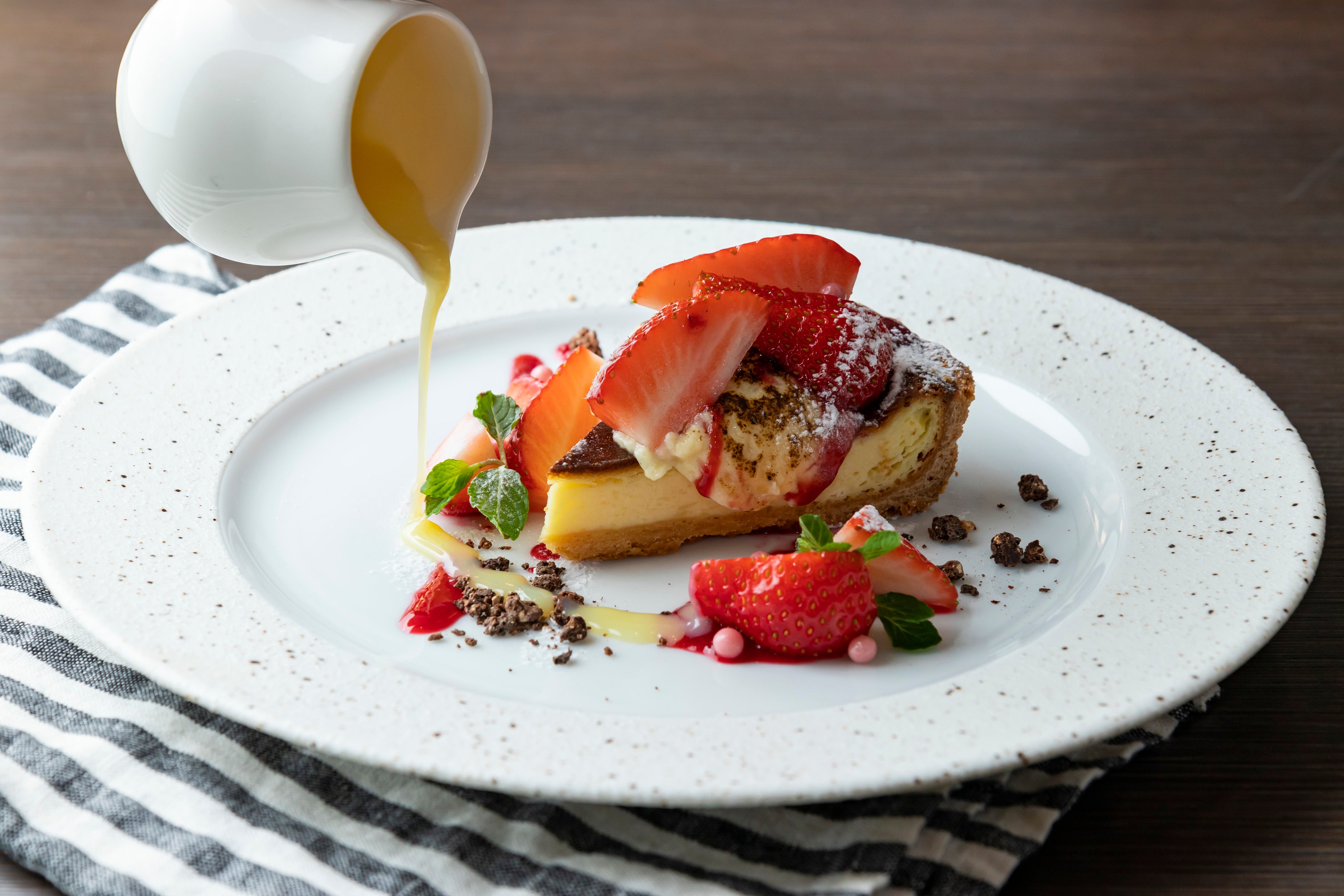 タルトフロマージュとレモン香るシブースト 1,000円