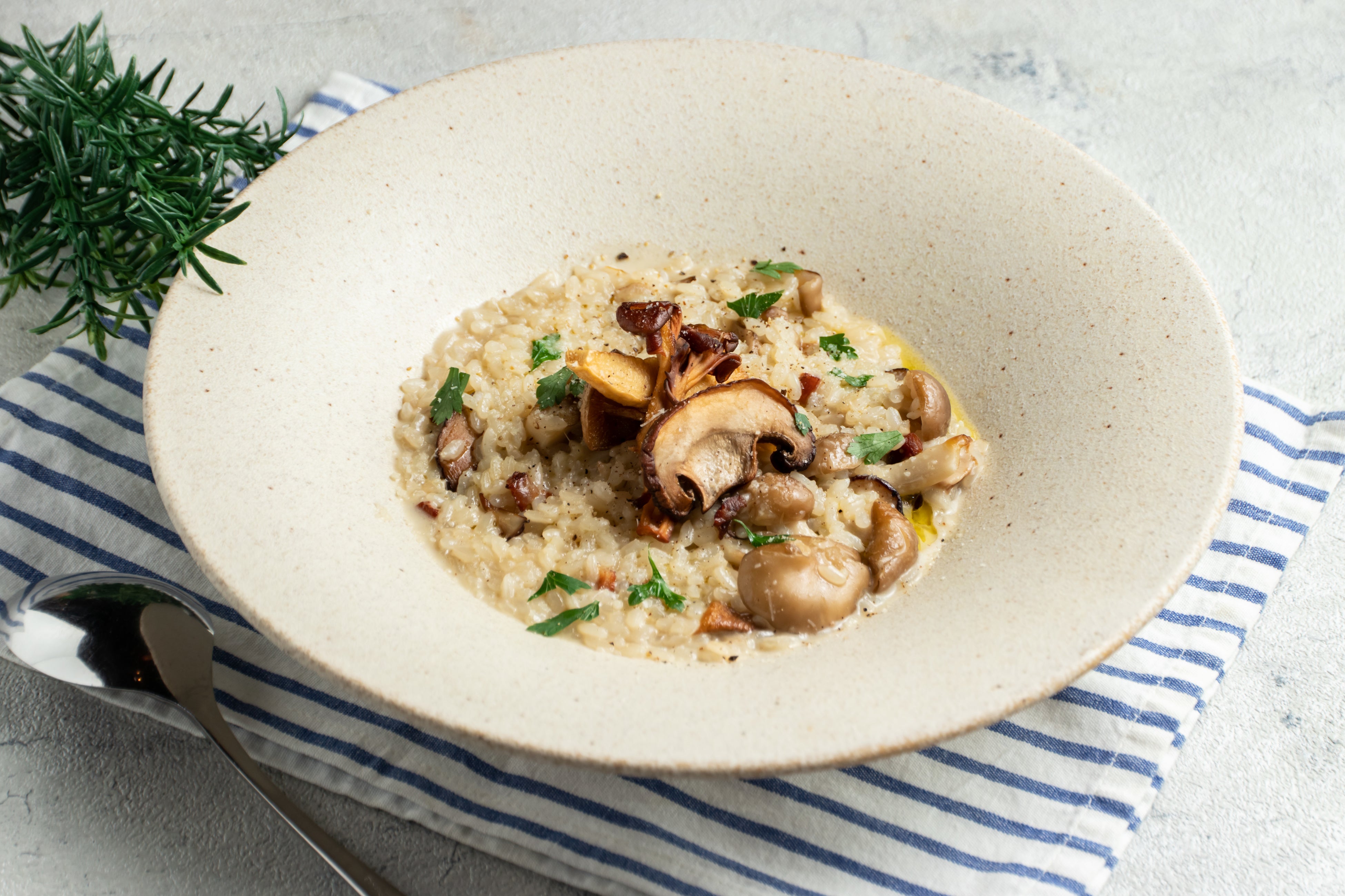 『安萬侶さん米』とキノコのリゾット　1,400円