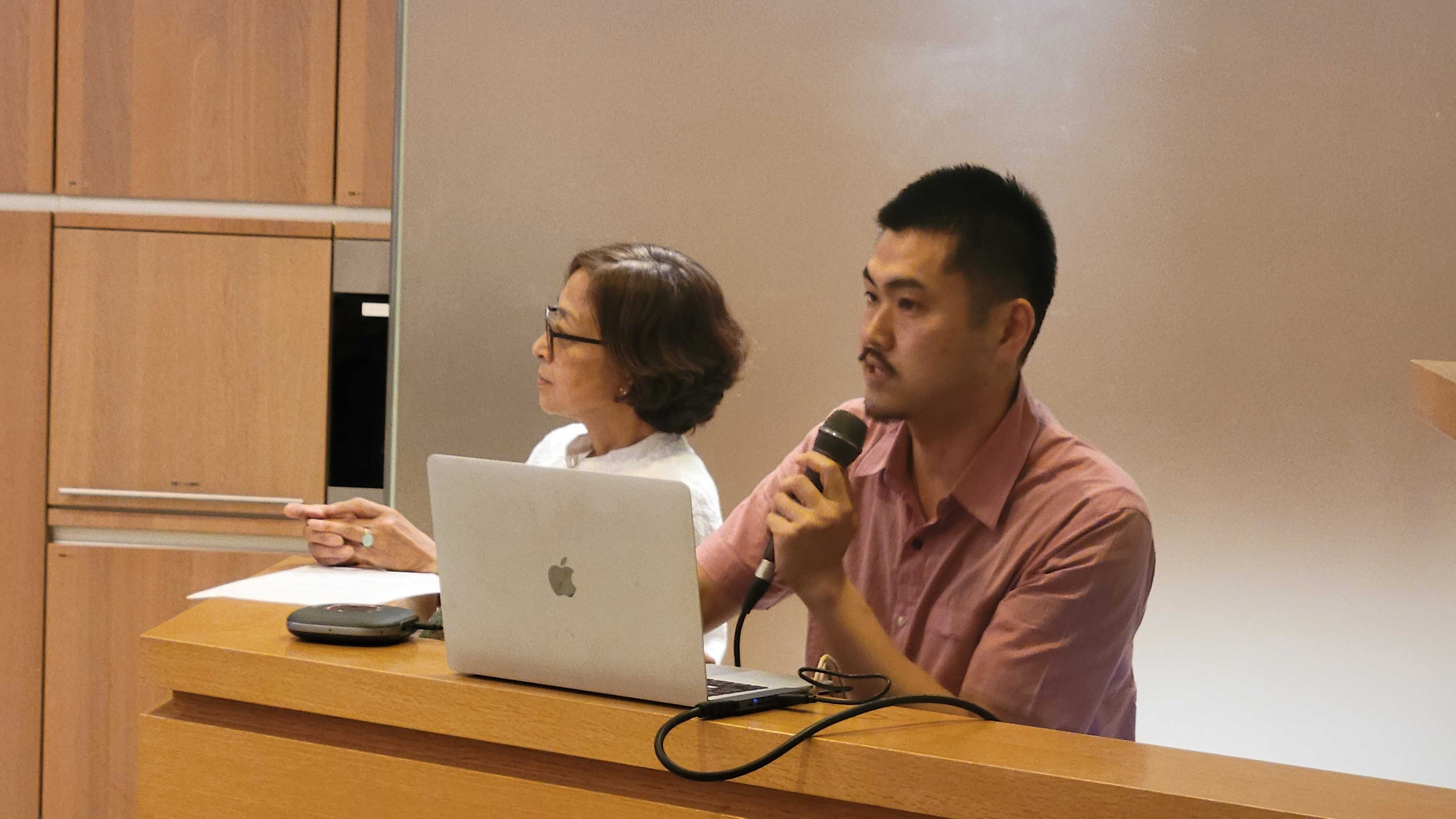 「フォレストアートフェスティバル in ラダック」&nbsp; コーディネーター浜尾 和徳さん（写真右）