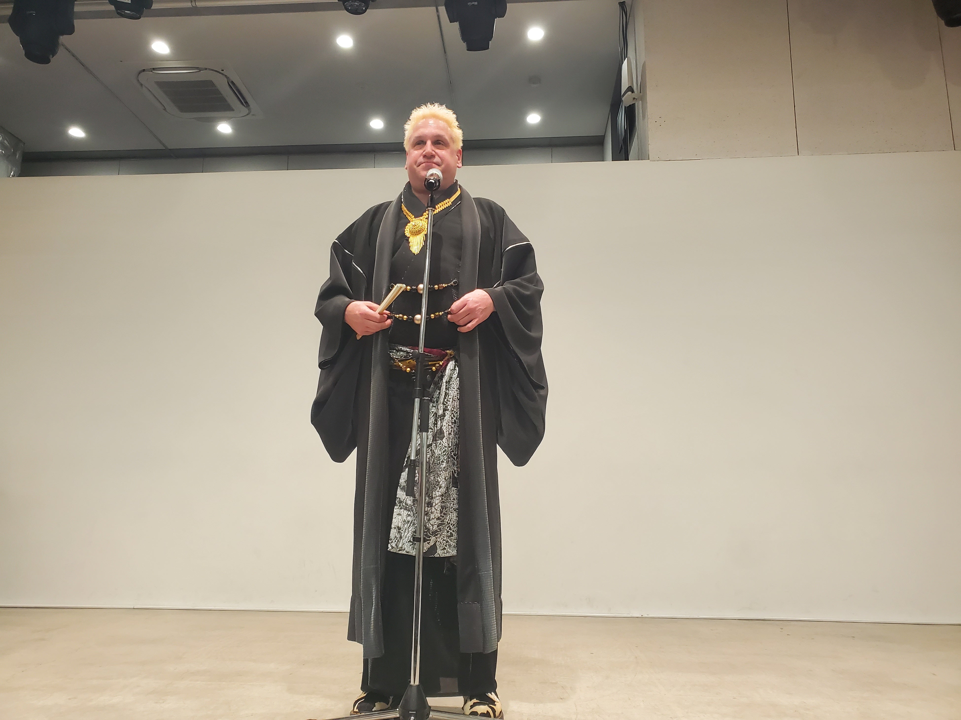 桂サンシャインさんによる英語落語、ニューヨーカーに受けた英語落語を披露した