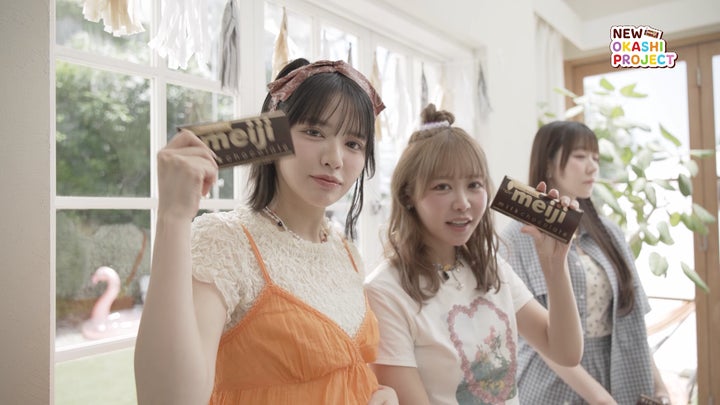 FRUITS ZIPPER、「明治おかし大使」2年目で初仕事! 猛暑の夏休み FRUITS ZIPPER、「明治おかし大使」2年目で初仕事! 猛暑の夏休み