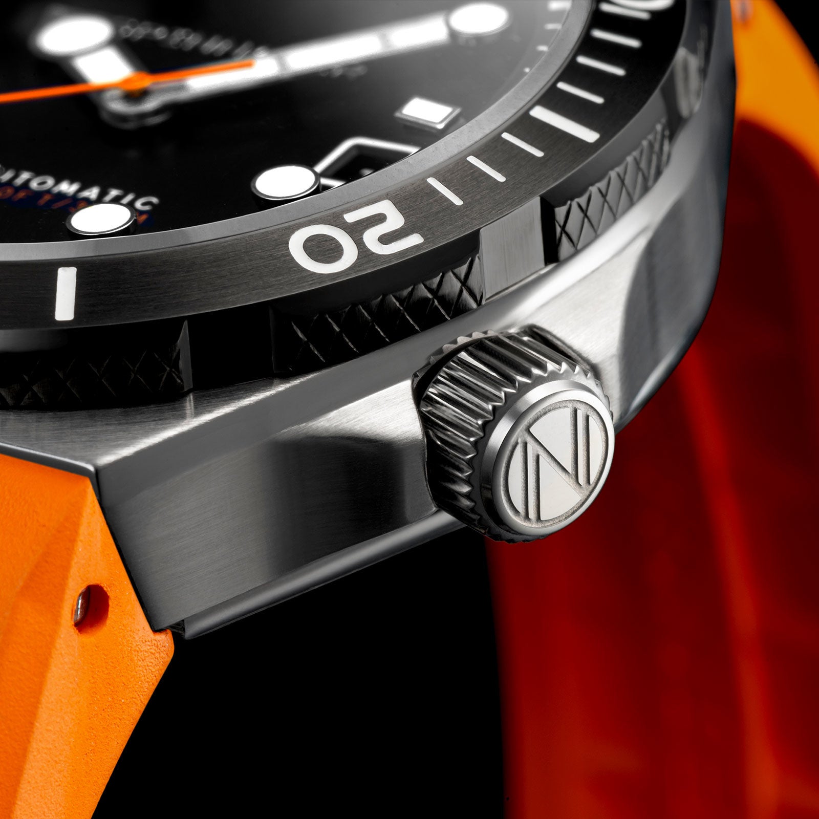 機械式腕時計『スピニカー（SPINNAKER）』、「フローティング