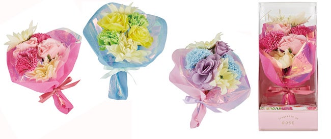 バスフラワーブーケ　左からローズ、ガーデニア、リリー