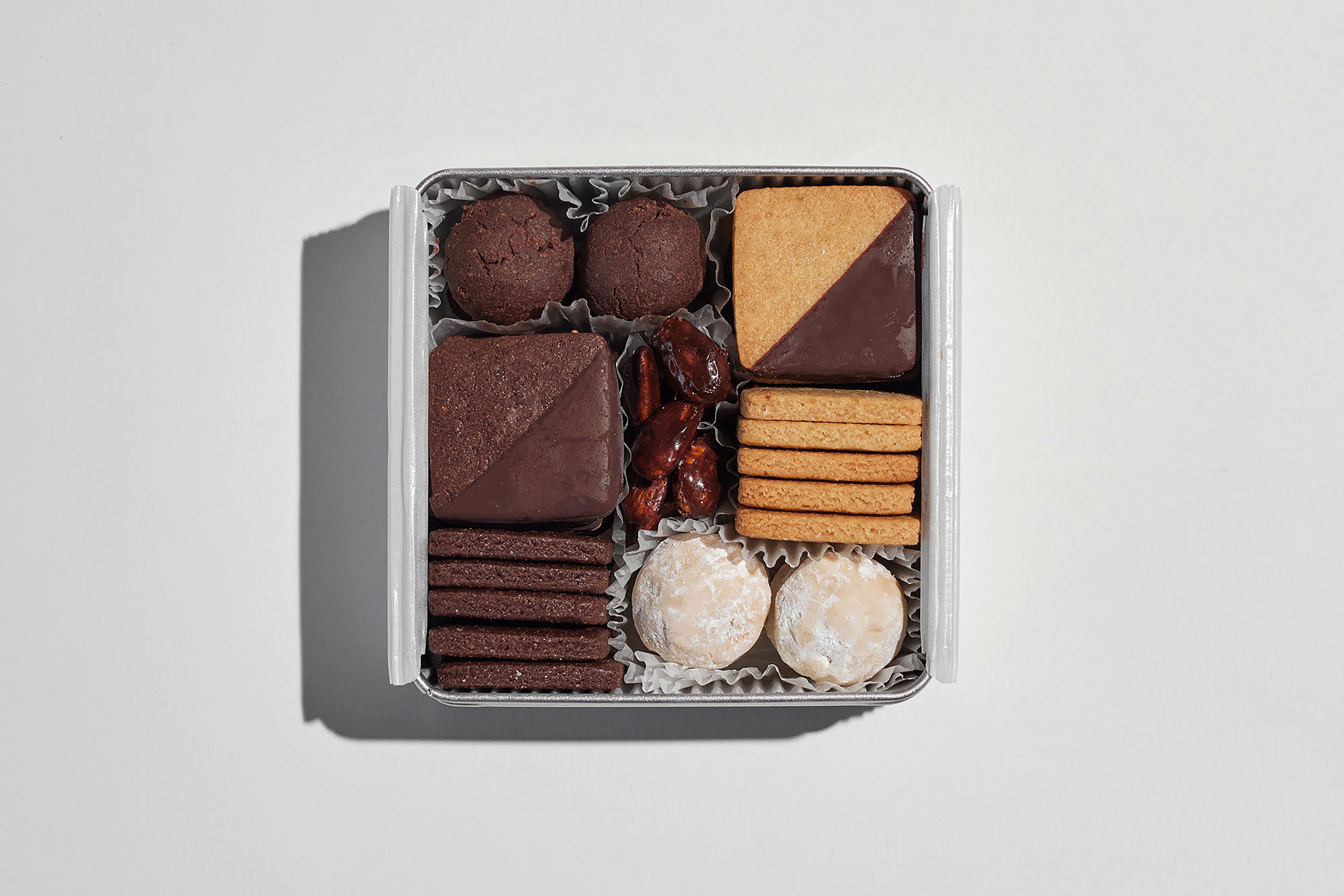 [冷蔵配送]LOUIS VUITTON チョコサブレトランク チョコレート 冷蔵配送]LOUIS VUITTON チョコサブレトランク チョコレート