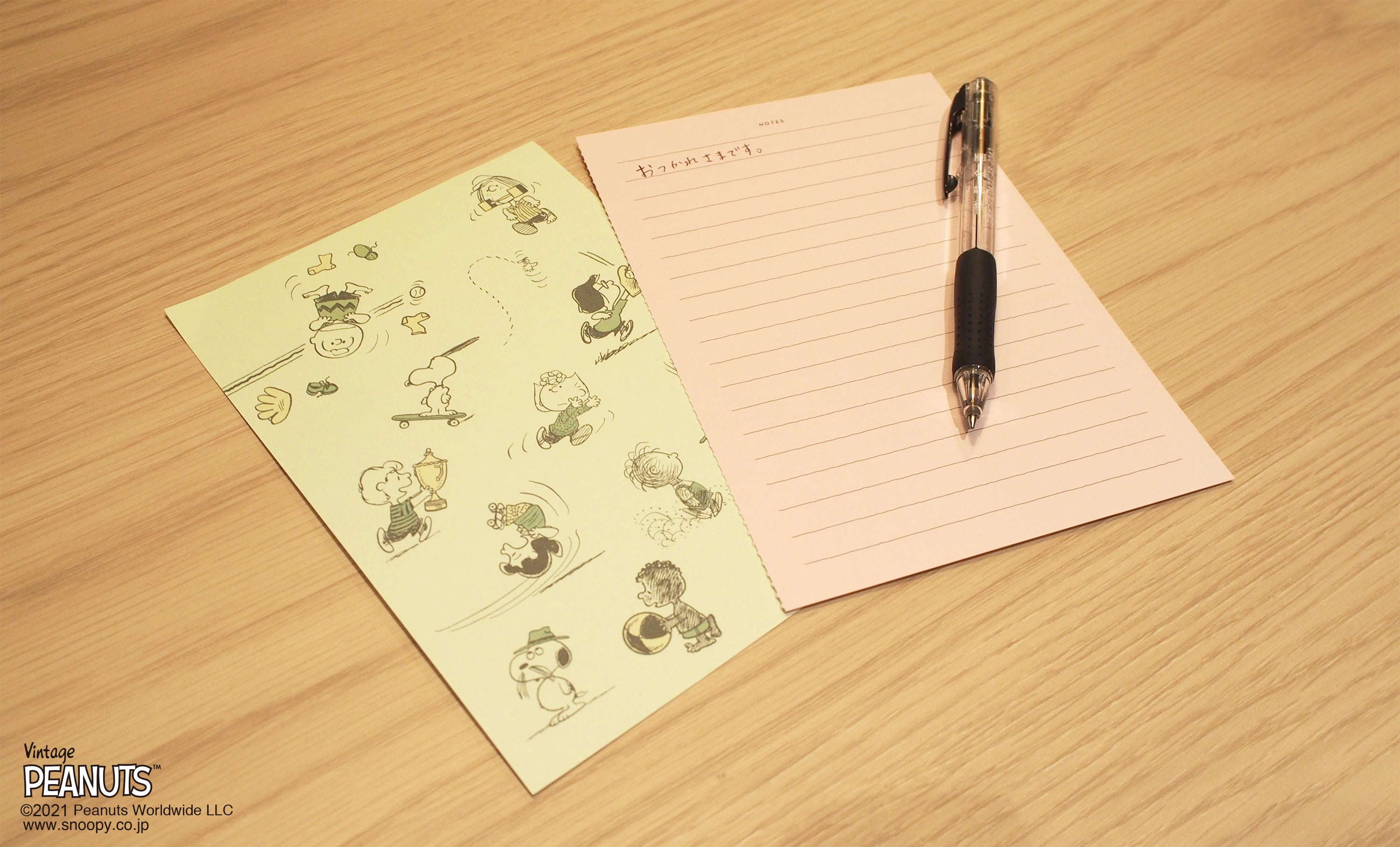 ▲罫線に沿ってメモができる！　裏面にはかわいいイラストが散りばめられています。