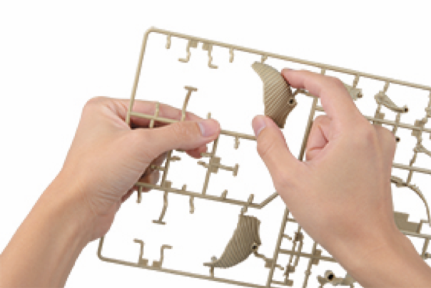 工具や接着剤は不要。パチッとはめるだけで組み立てられる。