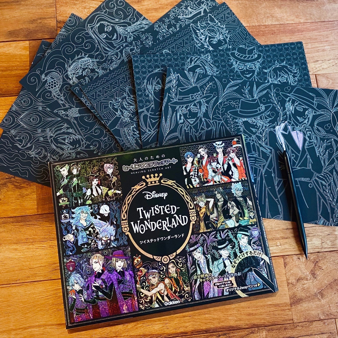 ファンアートが誰でも描ける キャラクターアートを自分で描く ツイステ初のアクティビティキット ディズニーツイステッドワンダーランド スクラッチアート 新発売 株式会社 学研ホールディングスのプレスリリース ファンアートが誰でも描ける キャラクターアートを自分で描く ツイステ初のアクティビティキット ディズニーツイステッドワンダーランド スクラッチアート 新発売 株式会社 学研ホールディングスのプレスリリース
