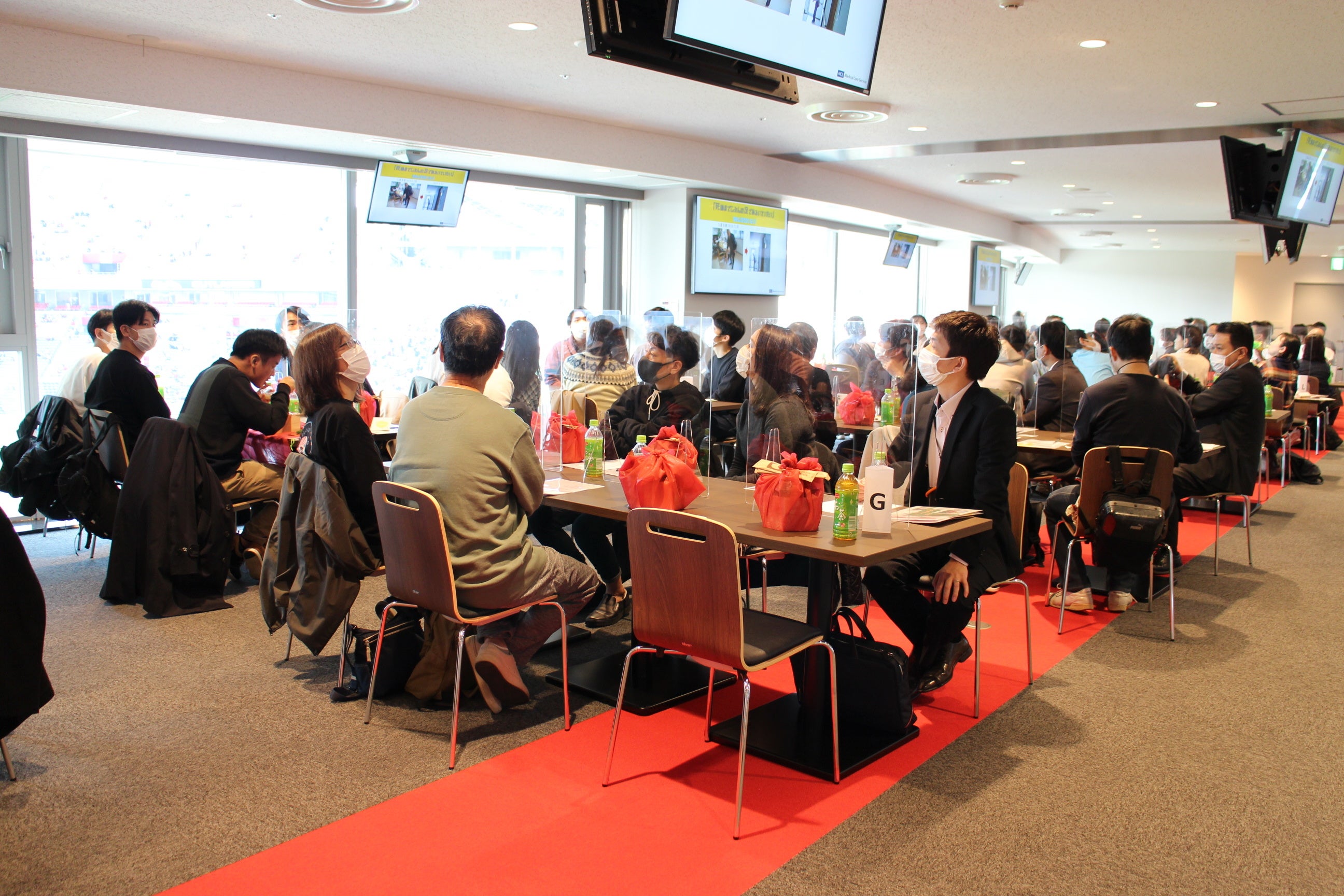 11月5日 土 浦和レッズ Mcs 埼玉スタジアム02 ビューレストランイベントを開催しました 株式会社 学研ホールディングスのプレスリリース