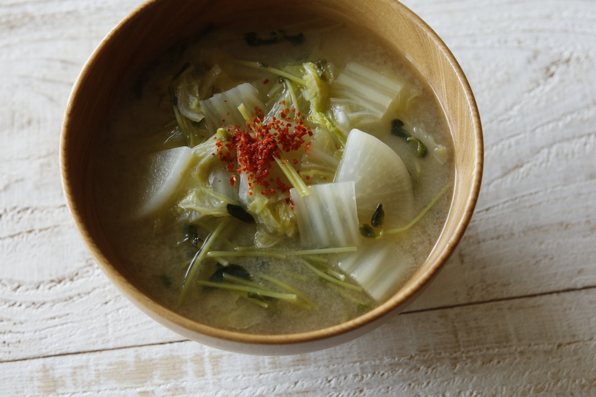 白菜と大根のピリ辛みそ汁