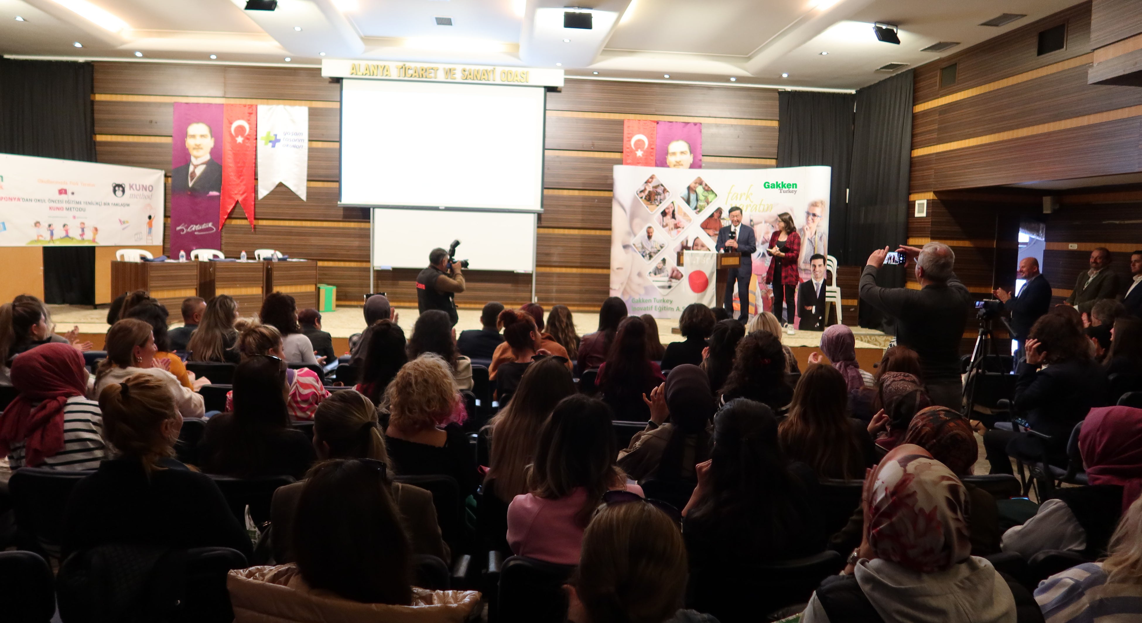 アラニアでの幼児教育セミナーの様子