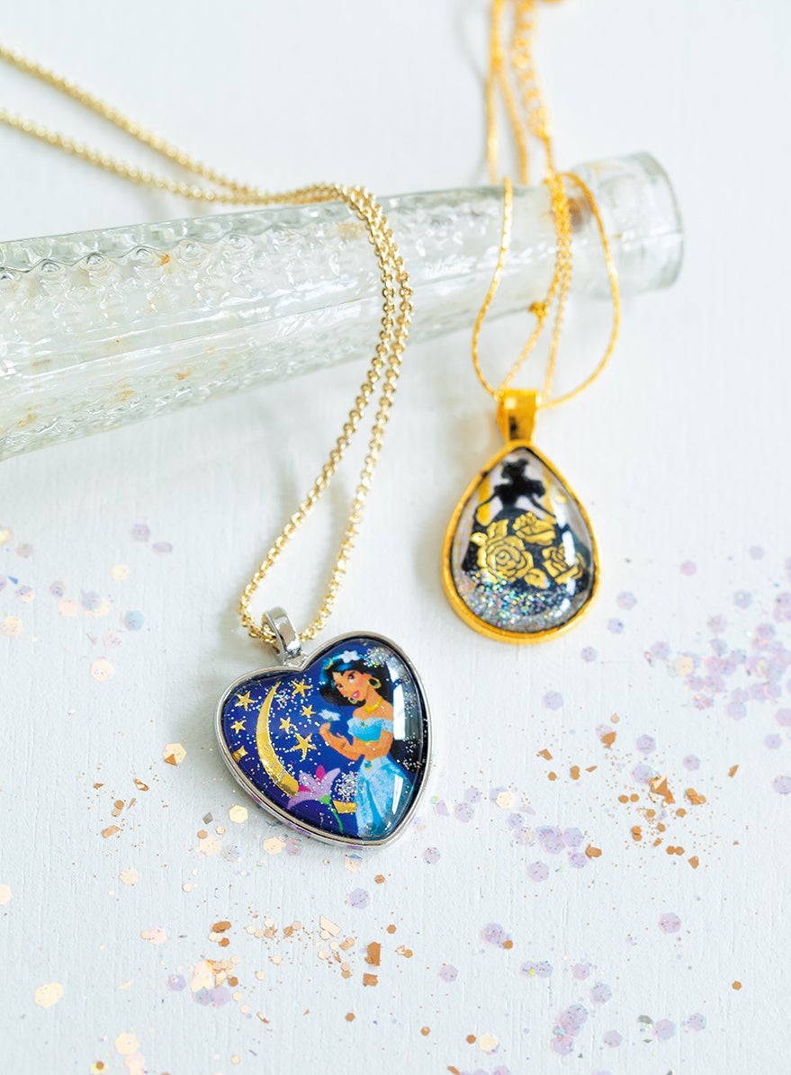 ▲お気に入りのプリンセスのアクセサリーが7個作れます。©Disney