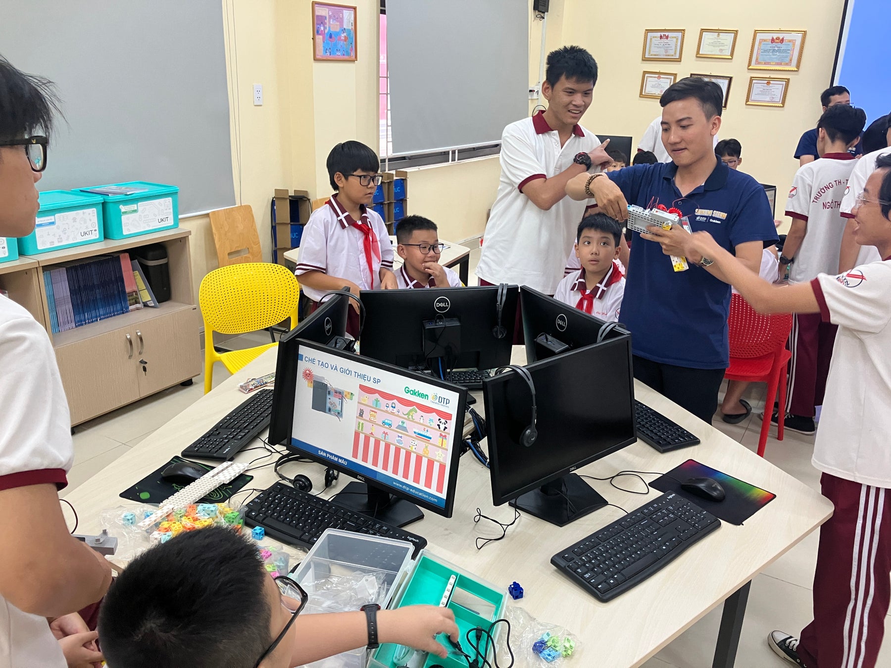 ▲STEAM授業見学の様子。