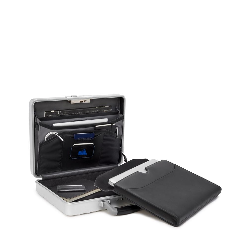 19 Degree Aluminum ブリーフケース