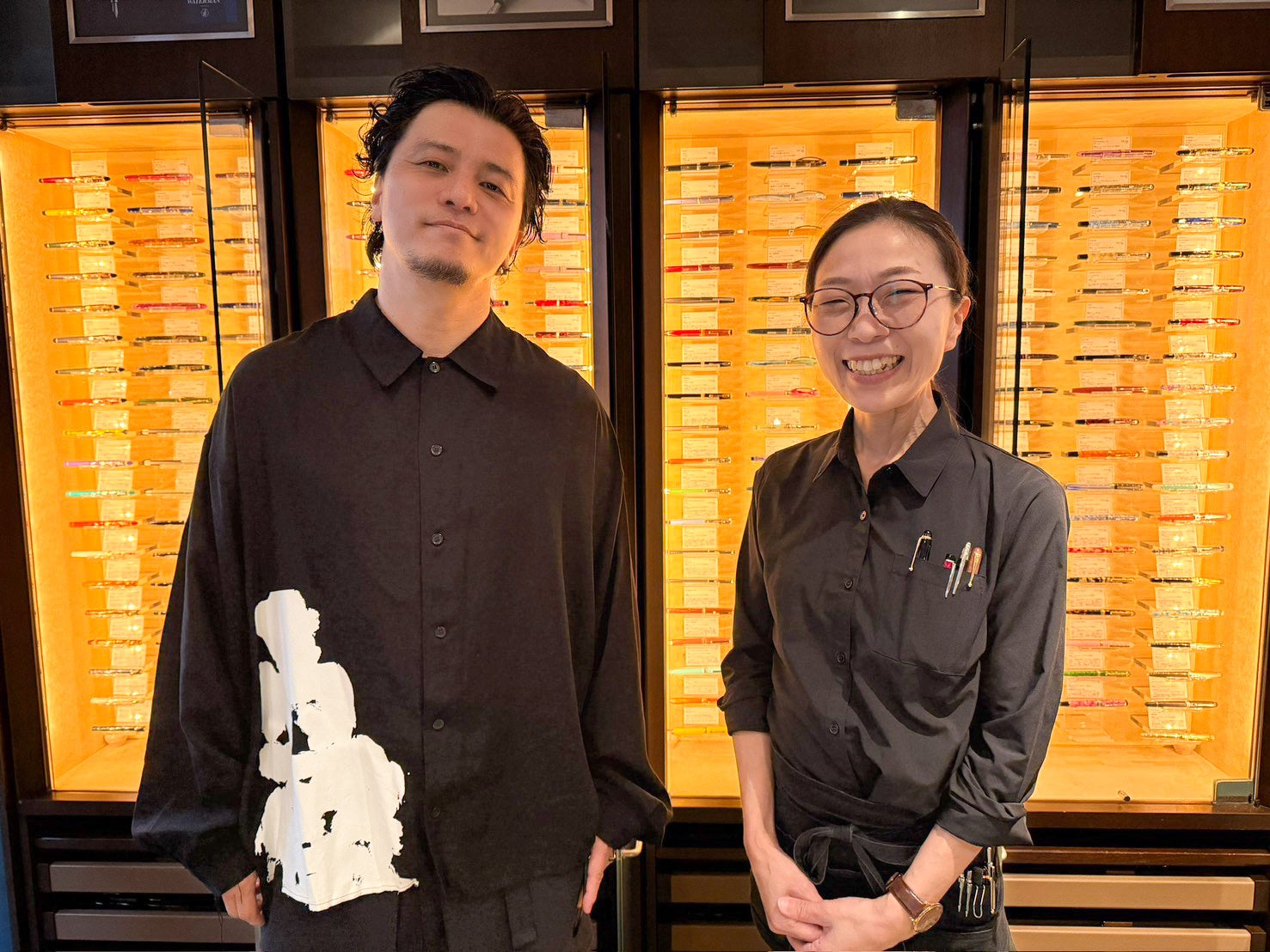 KREVAが南青山にある万年筆・高級筆記具専門店「Pen Boutique 書斎館 Aoyama」へ！店舗の歴史や万年筆の魅力を深掘りJ-WAVE『PILOT THE ORIGINAL』でオンエア