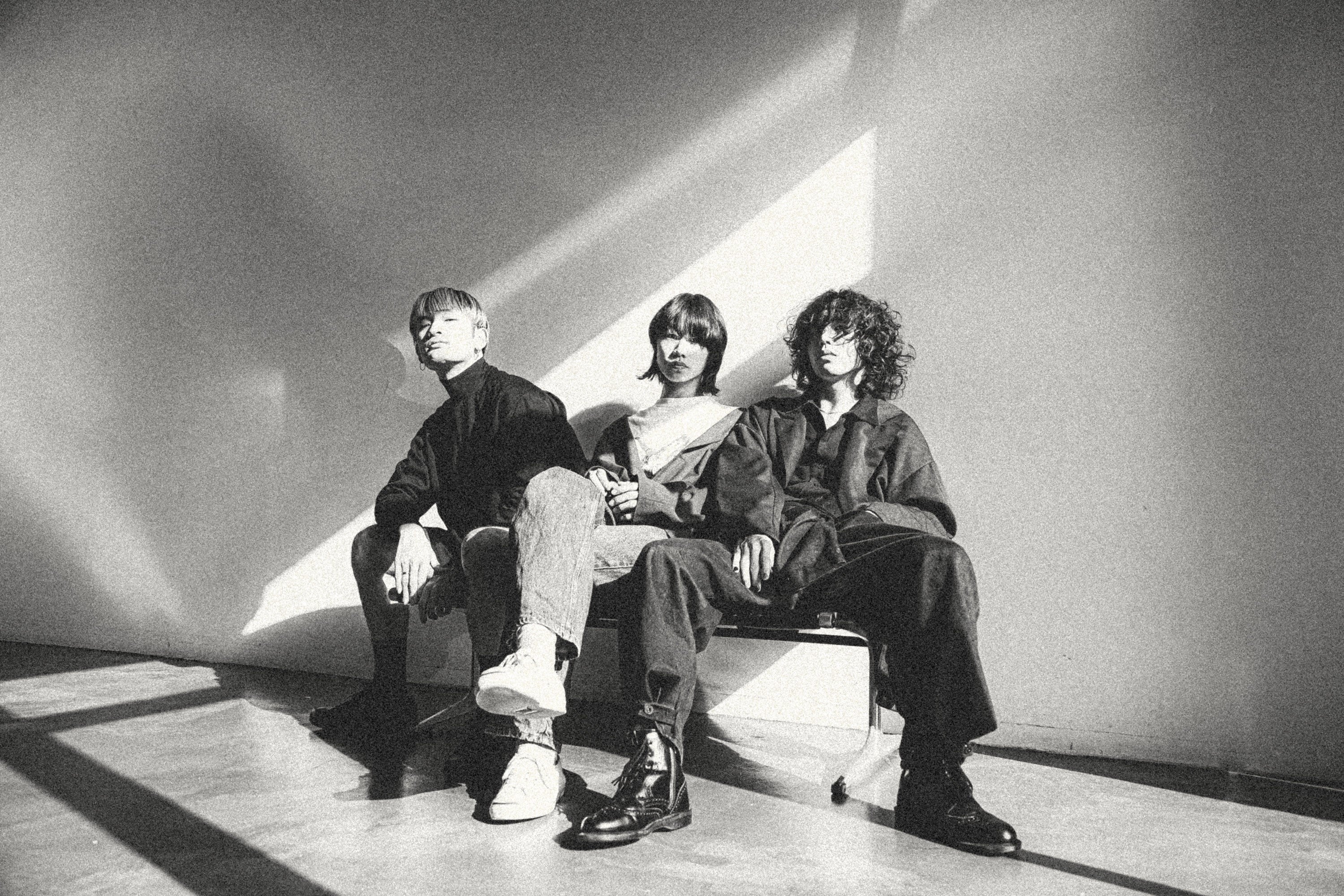 Apes「PUR」※写真はアーティスト写真