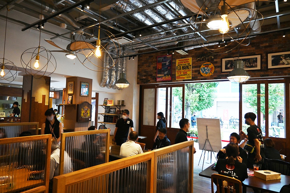 懐かしかわいいレトロポップ 大阪 新世界に新たなトレンドスポット誕生 Cafe Tonari No Tonari カフェ トナリのトナリ 株式会社ko Ko Moよしもとのプレスリリース