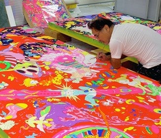 みなしごハッチ」などを手掛けるアーティスト天野喜孝が2015年