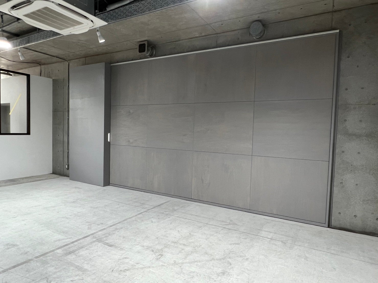 シアターエリア