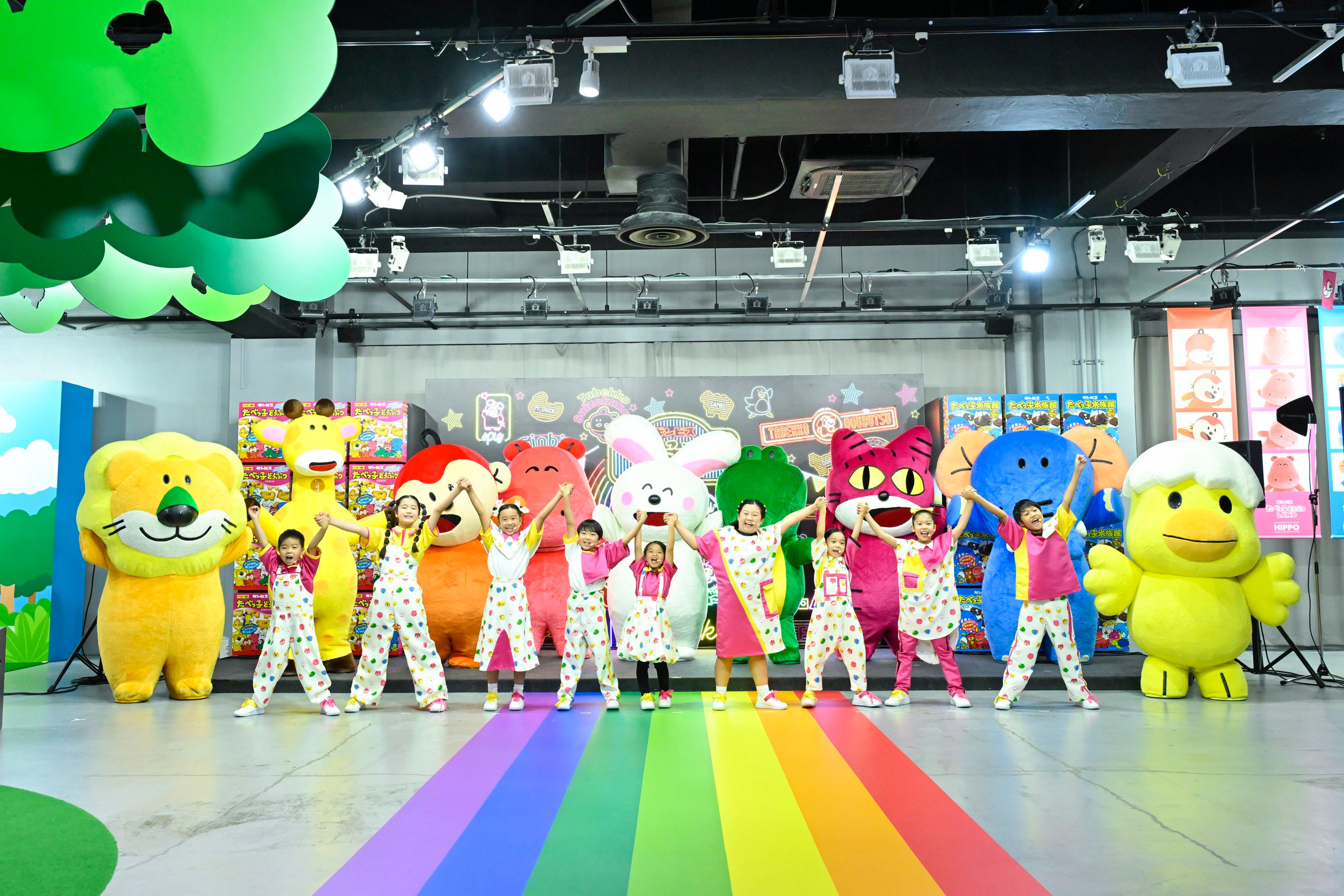 秋元康プロデュース「たべっ子どうぶつ」キッズ音楽ユニットが