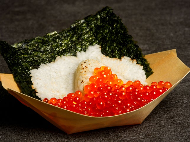 羽根つき焼きおにぎりがさらに進化!こぼれるいくらに、溢れるうに!さらにはうなぎタワーまで!9月18日(水)築地場外市場にて羽根つき焼きおにぎり ...