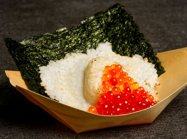 羽根つき焼きおにぎりがさらに進化!こぼれるいくらに、溢れるうに!さらにはうなぎタワーまで!9月18日(水)築地場外市場にて羽根つき焼きおにぎり ...
