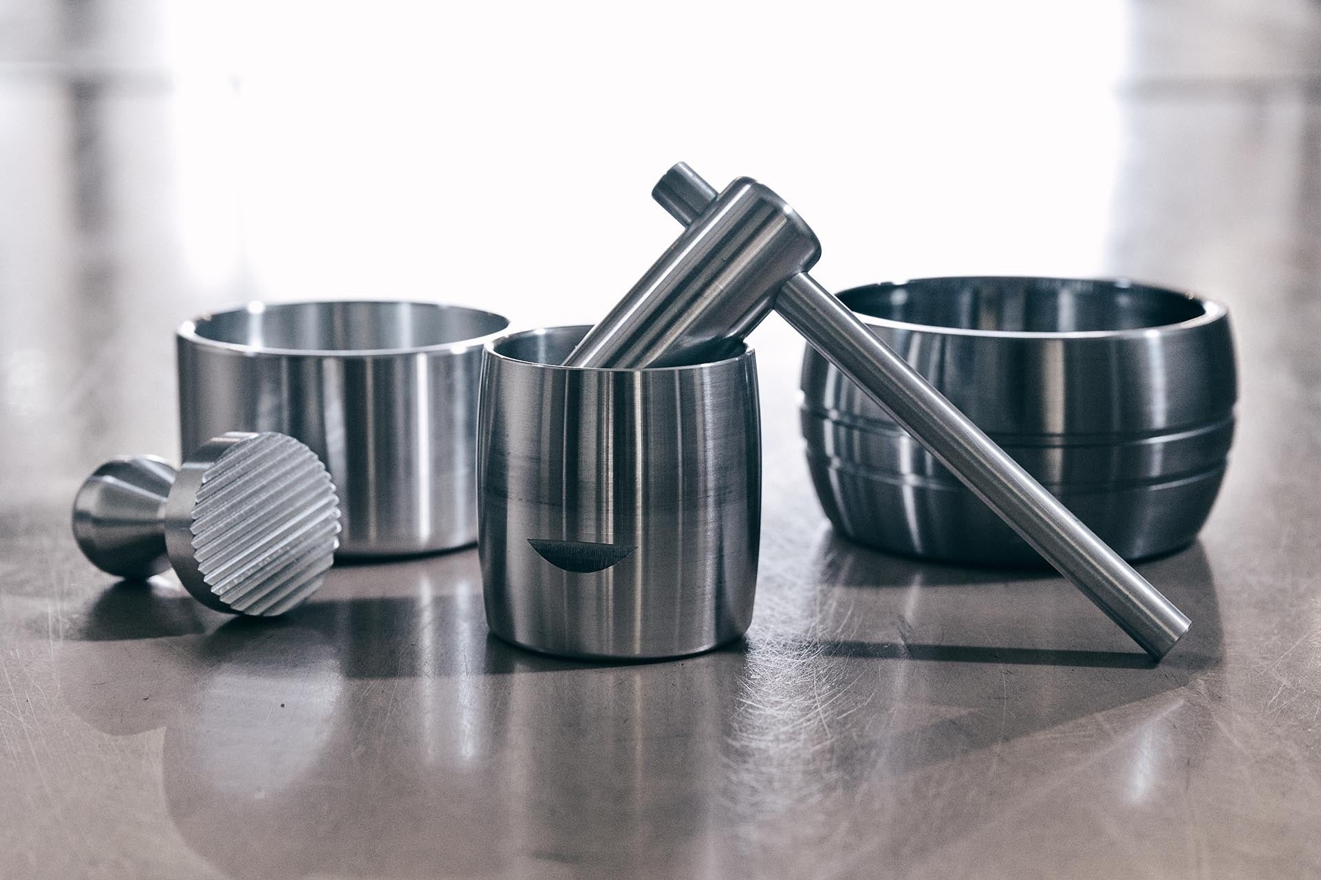 ▲『卓上メタル杵＆臼』（Photos by 大石 隼土）