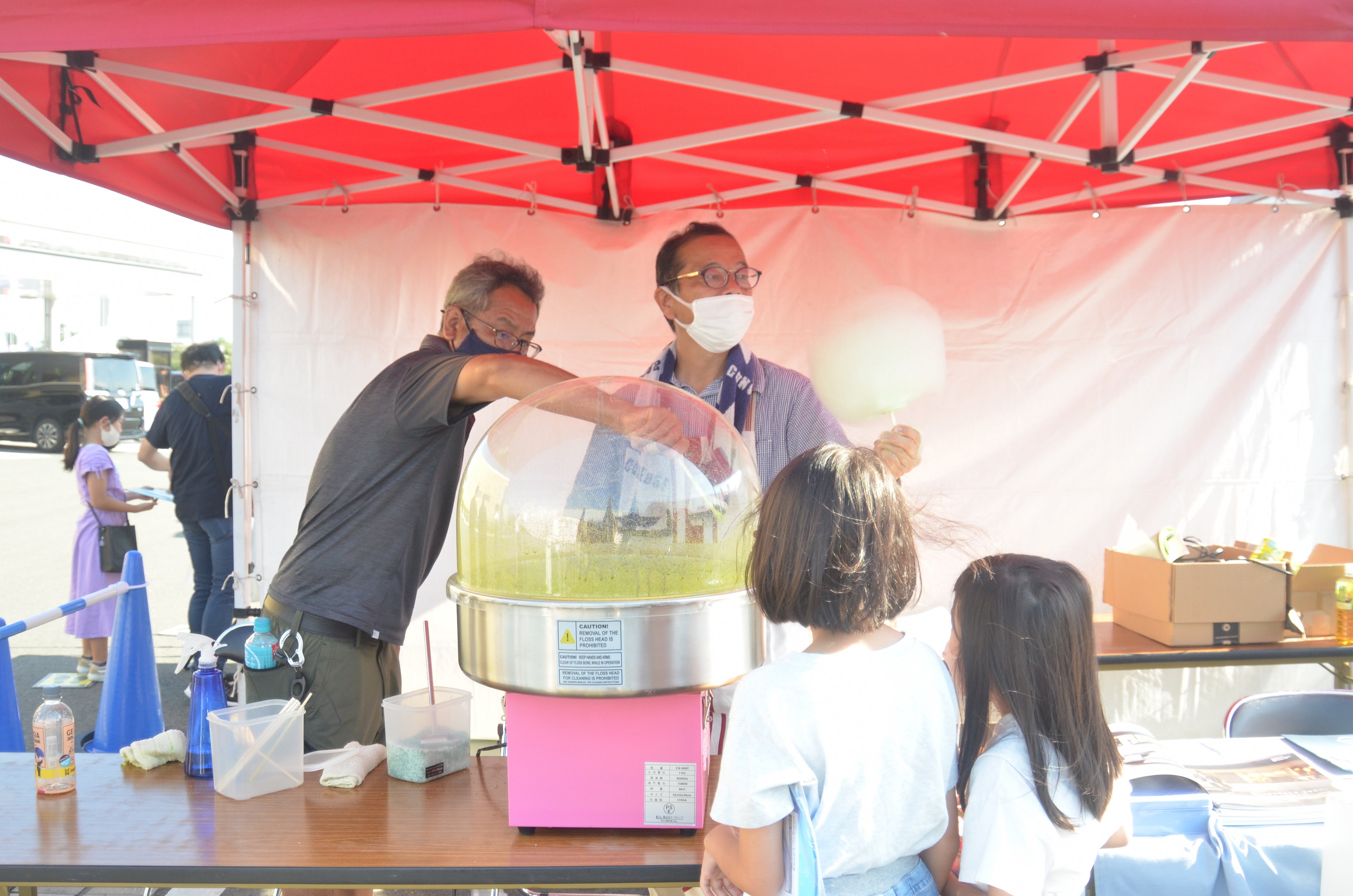 取り出した電気を使ったわた菓子